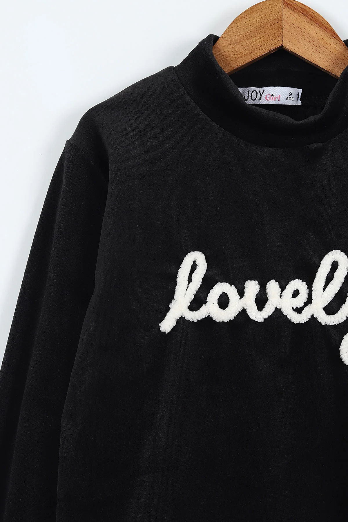 Siyah (5 -12 Yaş) Lovely  Nakışlı Yarım Balıkçı Yaka Kadife Kız Çocuk Sweat 410597