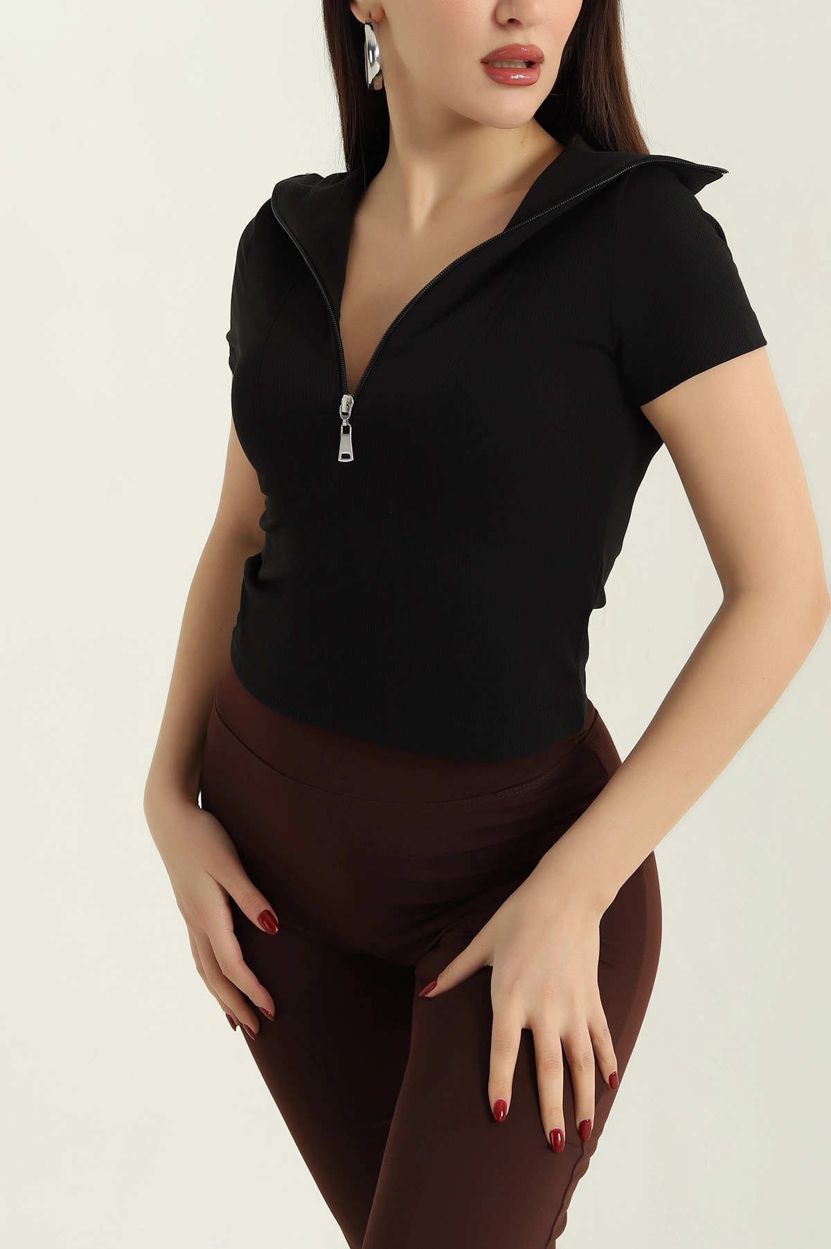 Siyah Açma Yaka Fitilli Bluz 336500