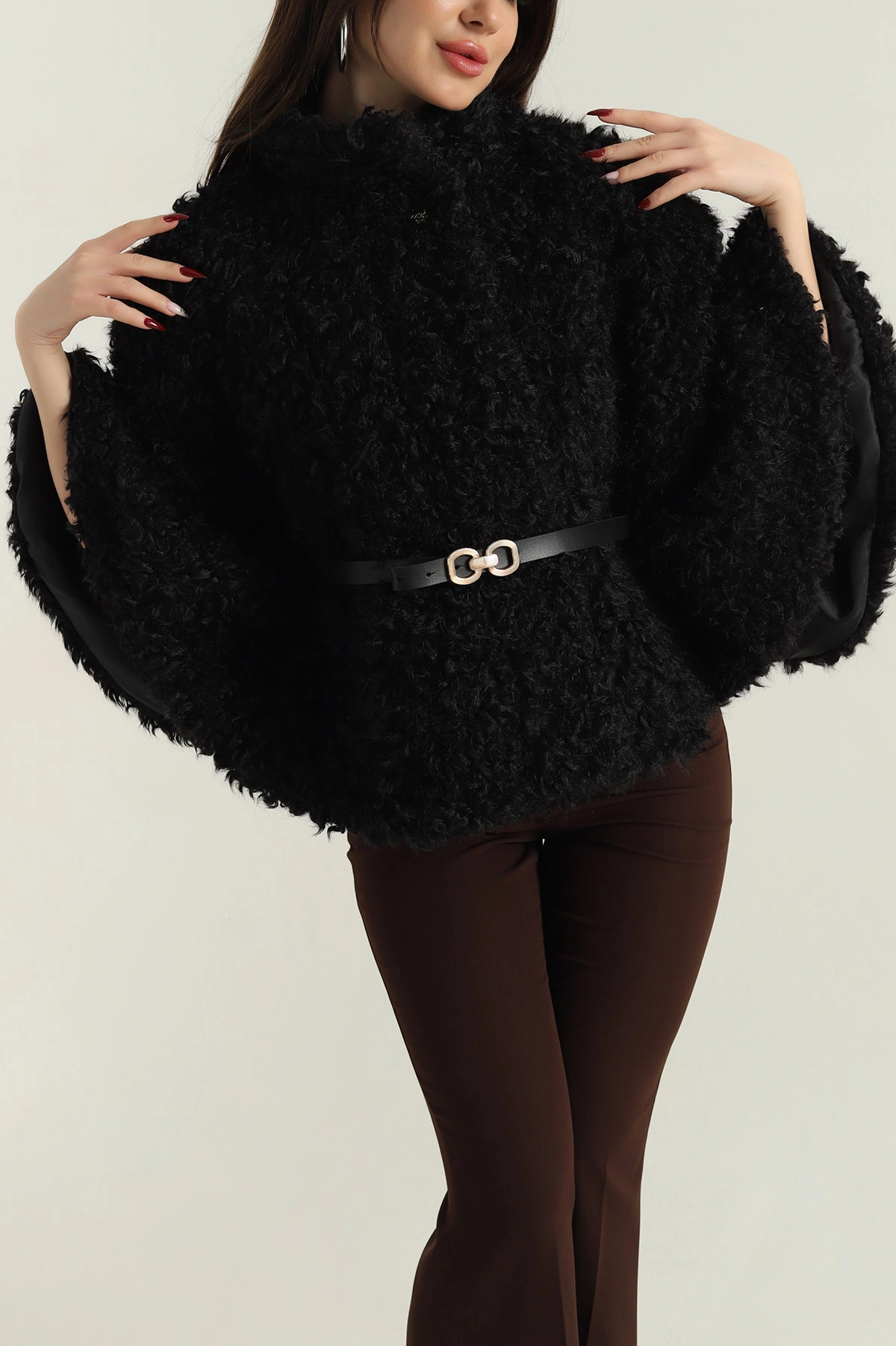 Siyah Astarlı Düğmeli  Kadın Peluş Panço 417364