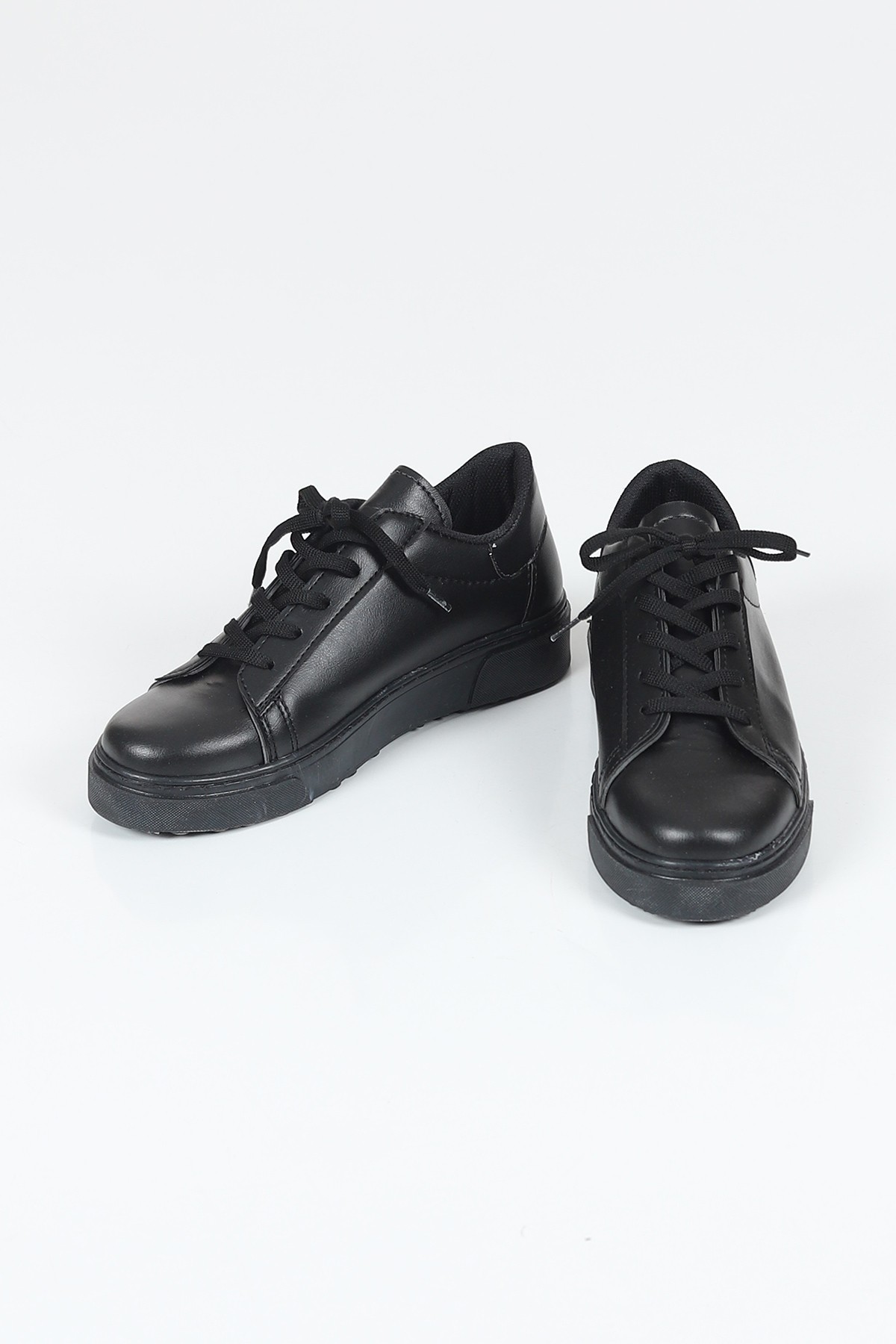 Siyah Bağcıklı Spor Ayakkabı 111625