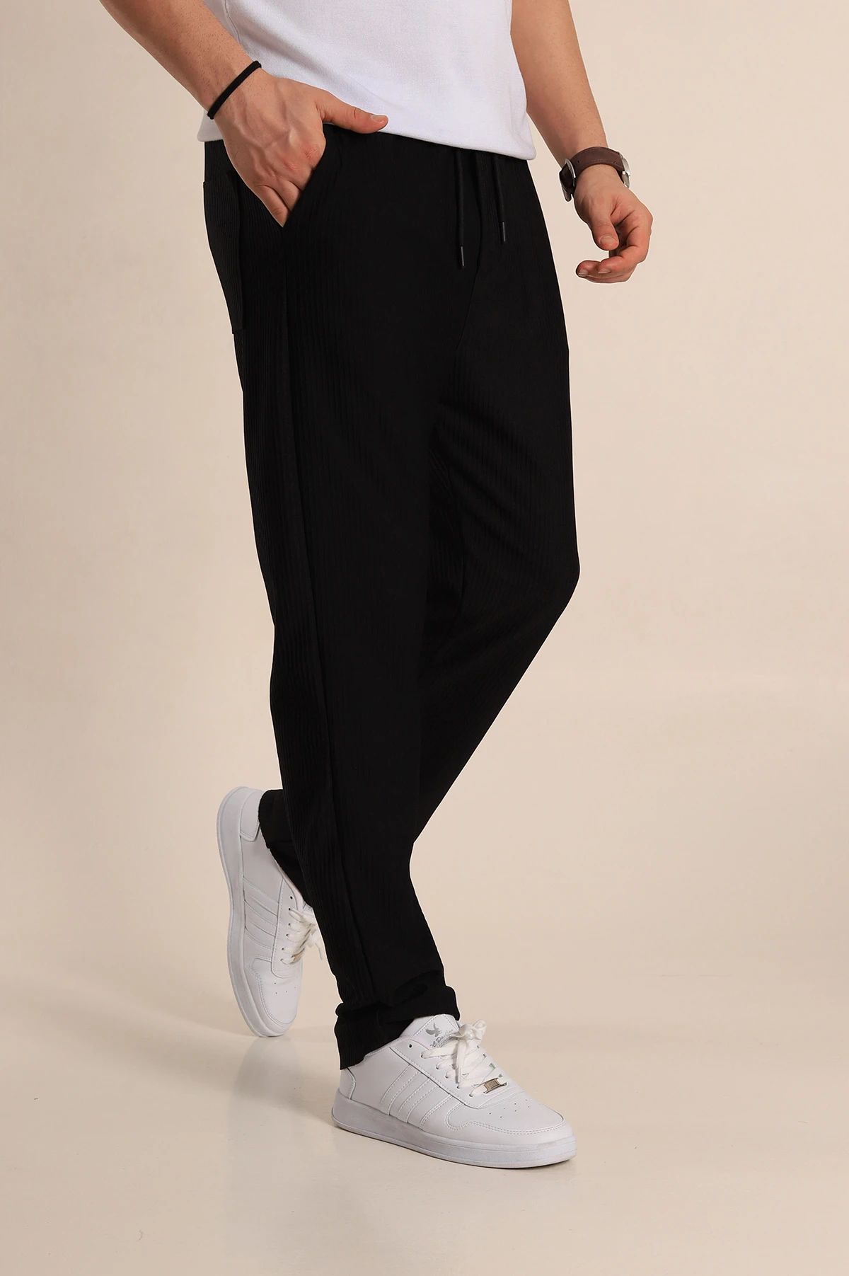 Siyah Baggy Fit Bel Bağlamalı Kesik Paça Erkek Jogger Pantolon 257471