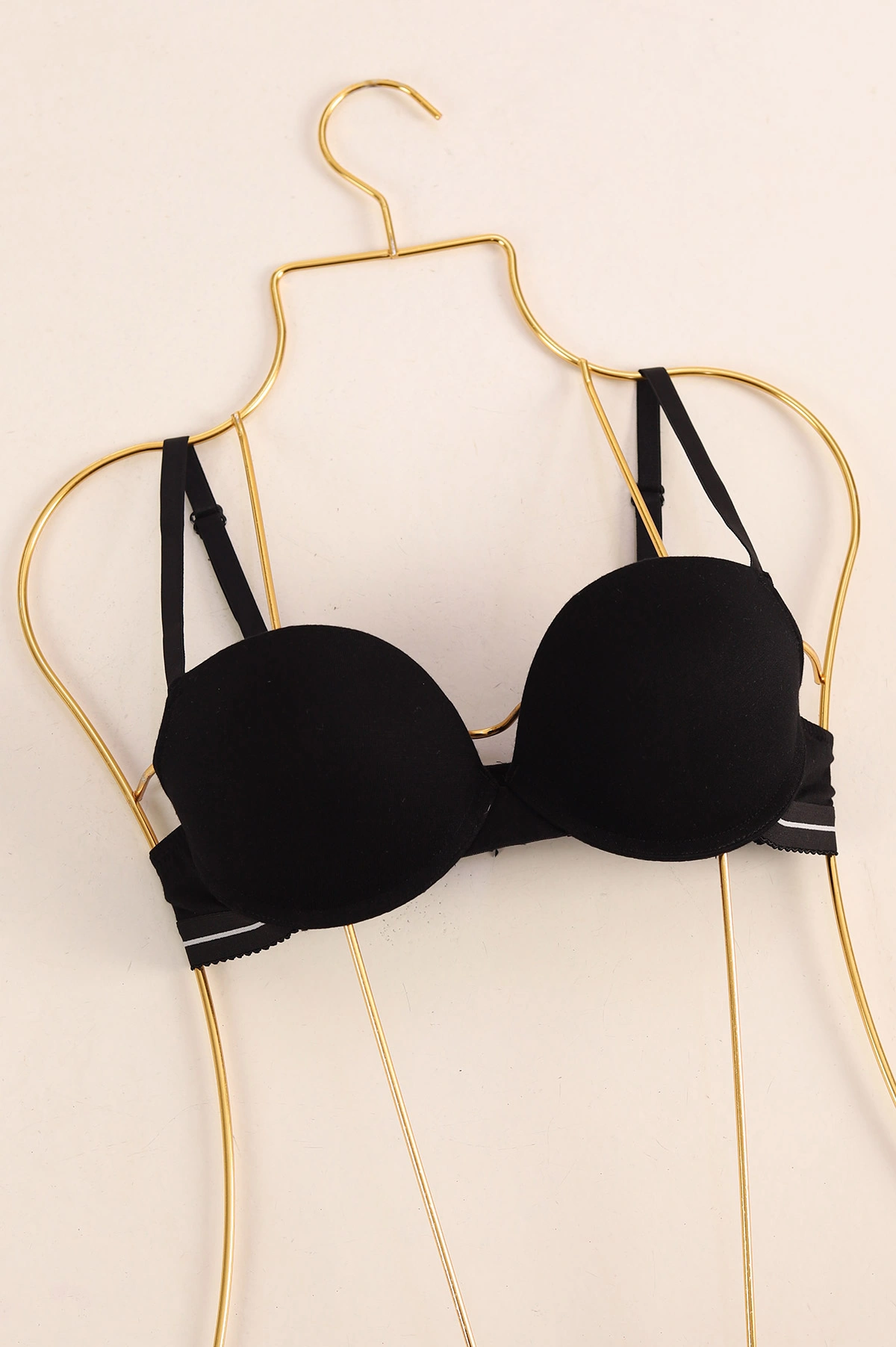 Siyah Bambu Spor Model Destekli Sütyen 425885