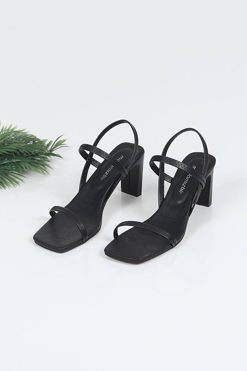 Siyah Bantlı Topuklu Sandalet 167623