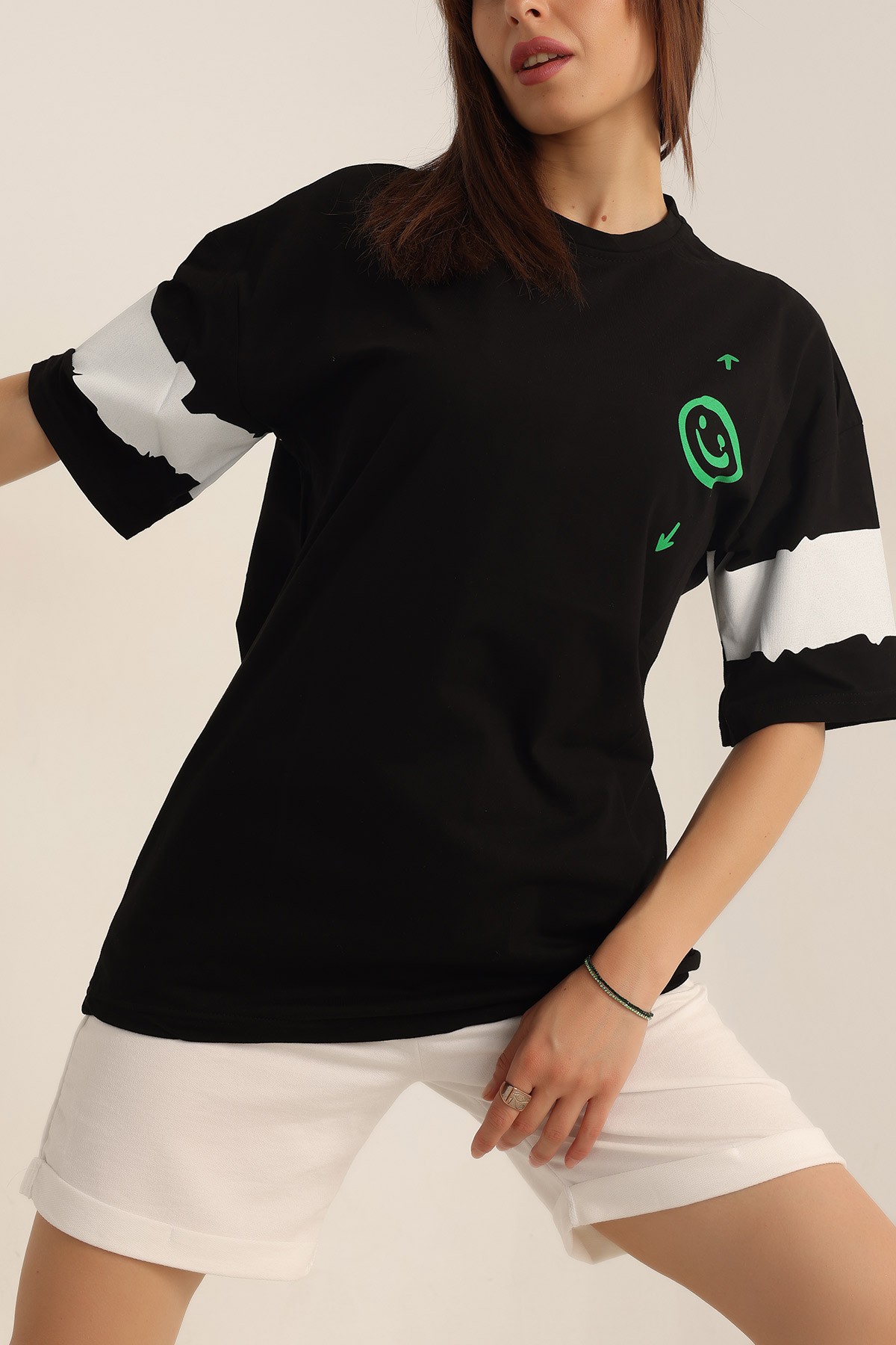 Siyah Baskılı Oversize Tişört 193624