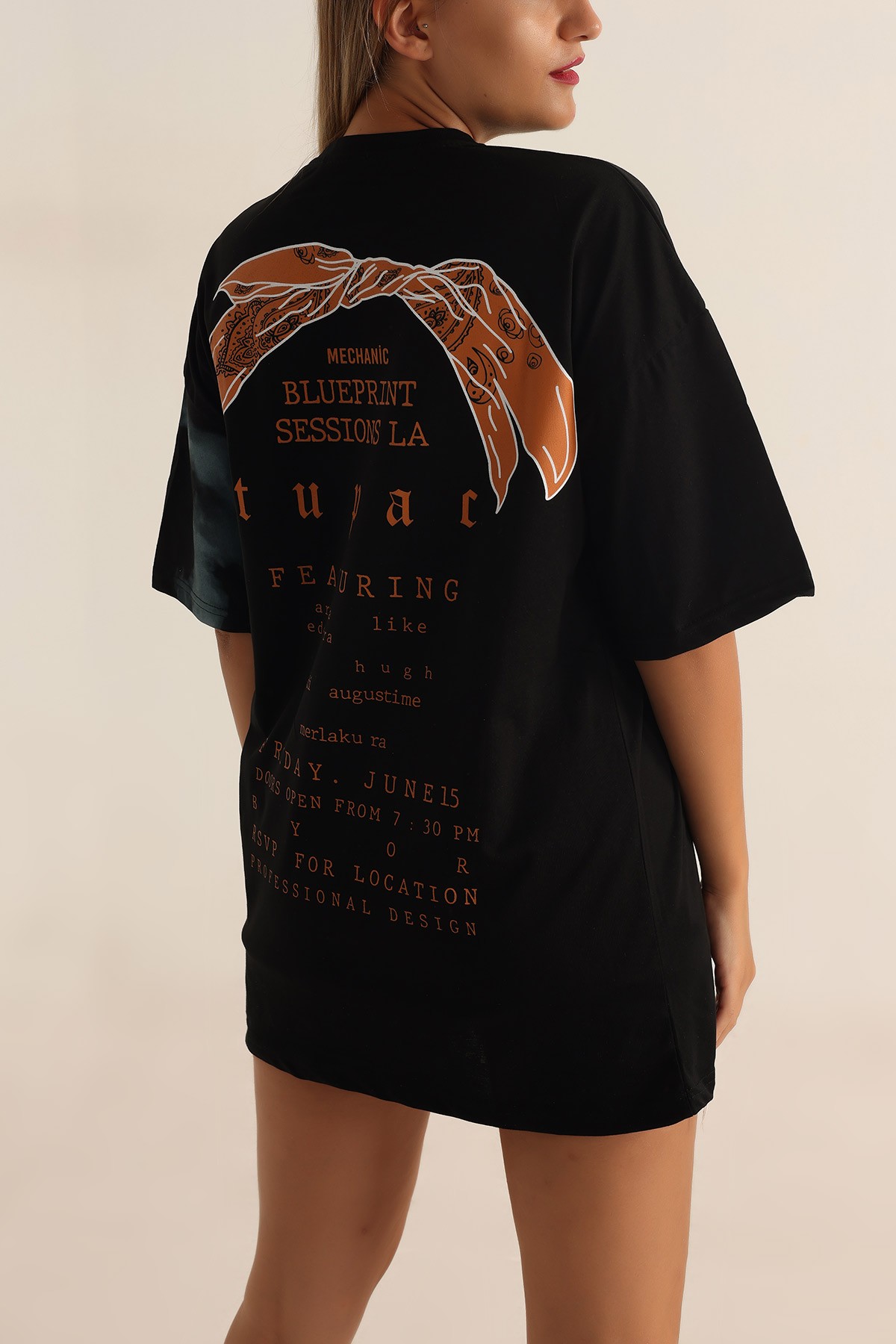 Siyah Baskılı Oversize Tişört 193661