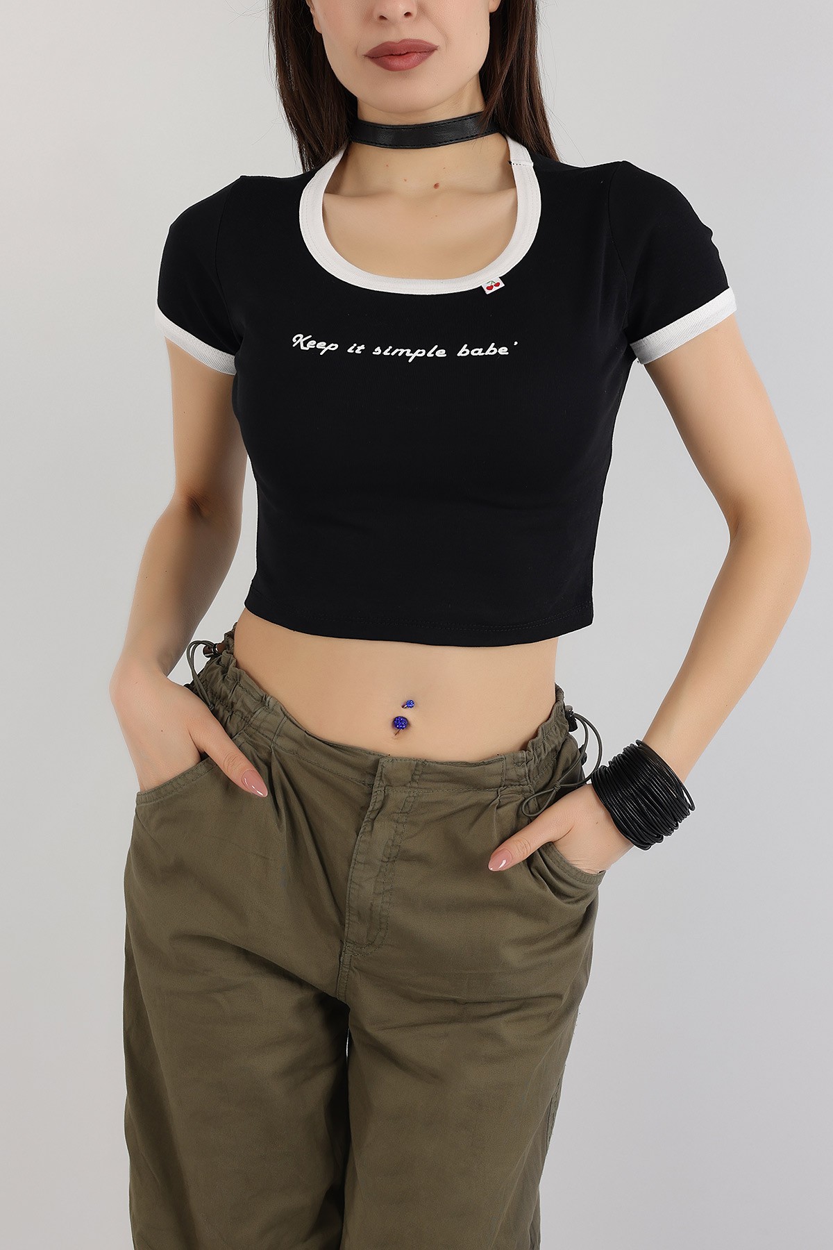 Siyah Baskılı Tasarım Crop Tişört 163423