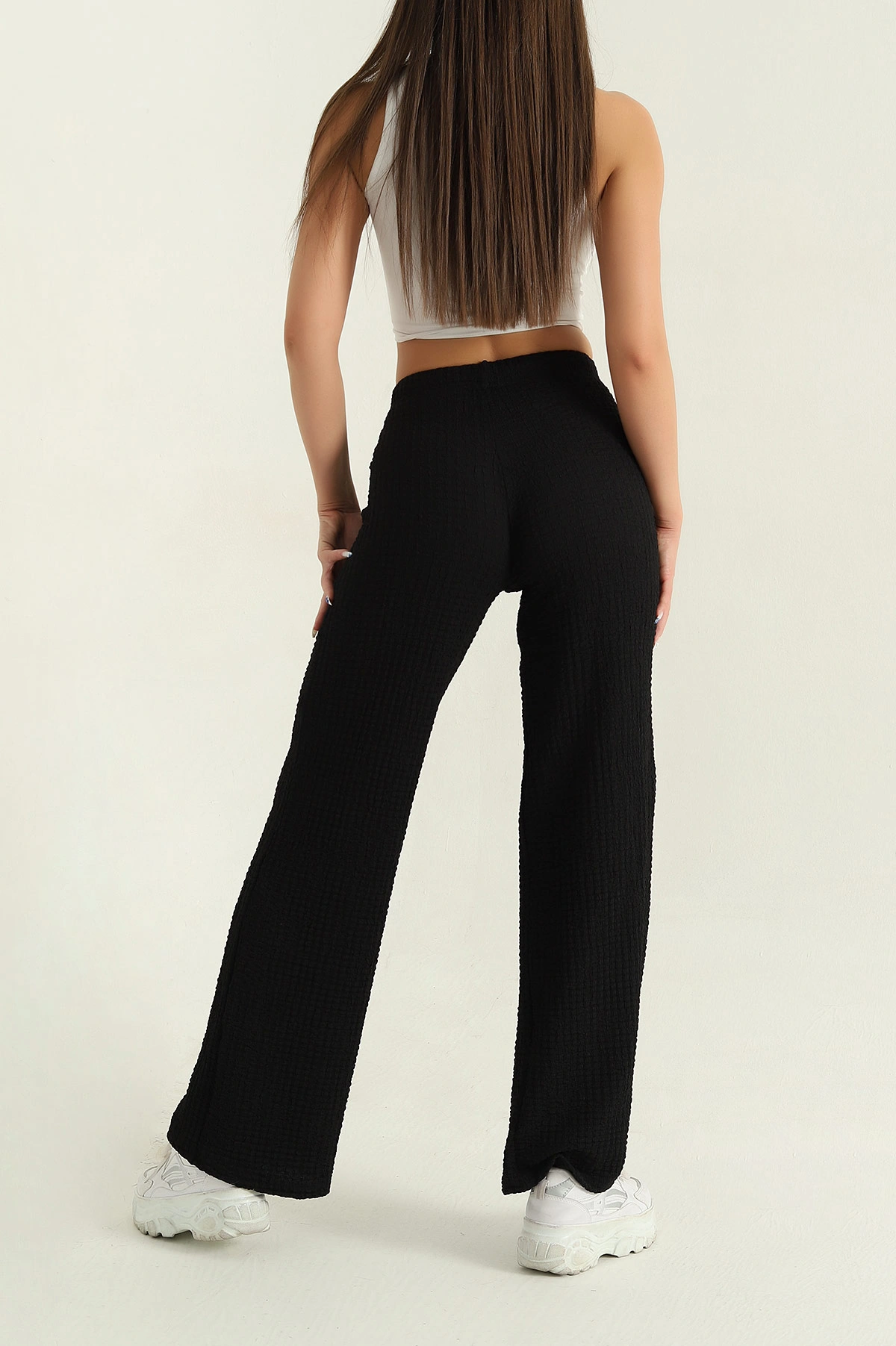 Siyah Bel Lastikli Gofre Kadın Pantolon 370076