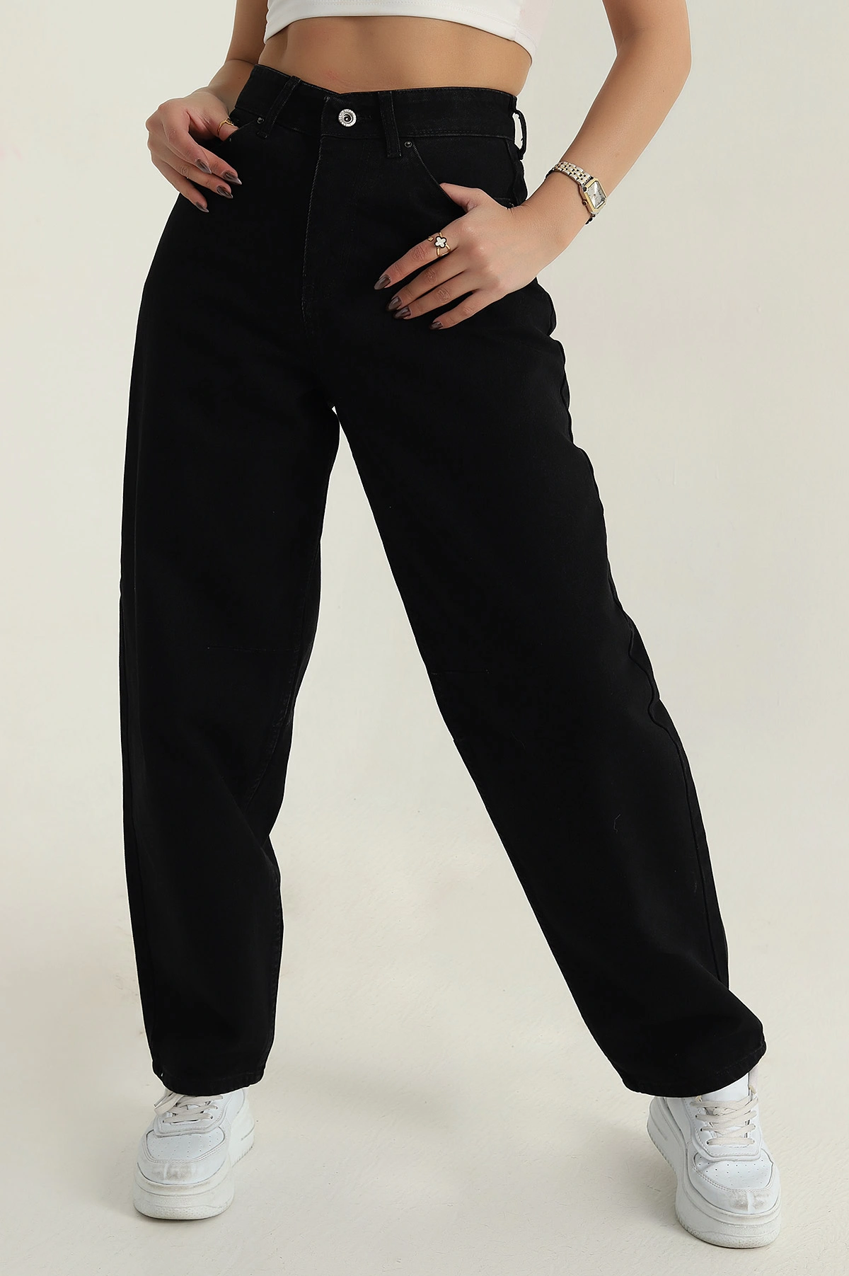 Siyah Bel Tokalı Baggy Kadın Kot Pantolon 409633