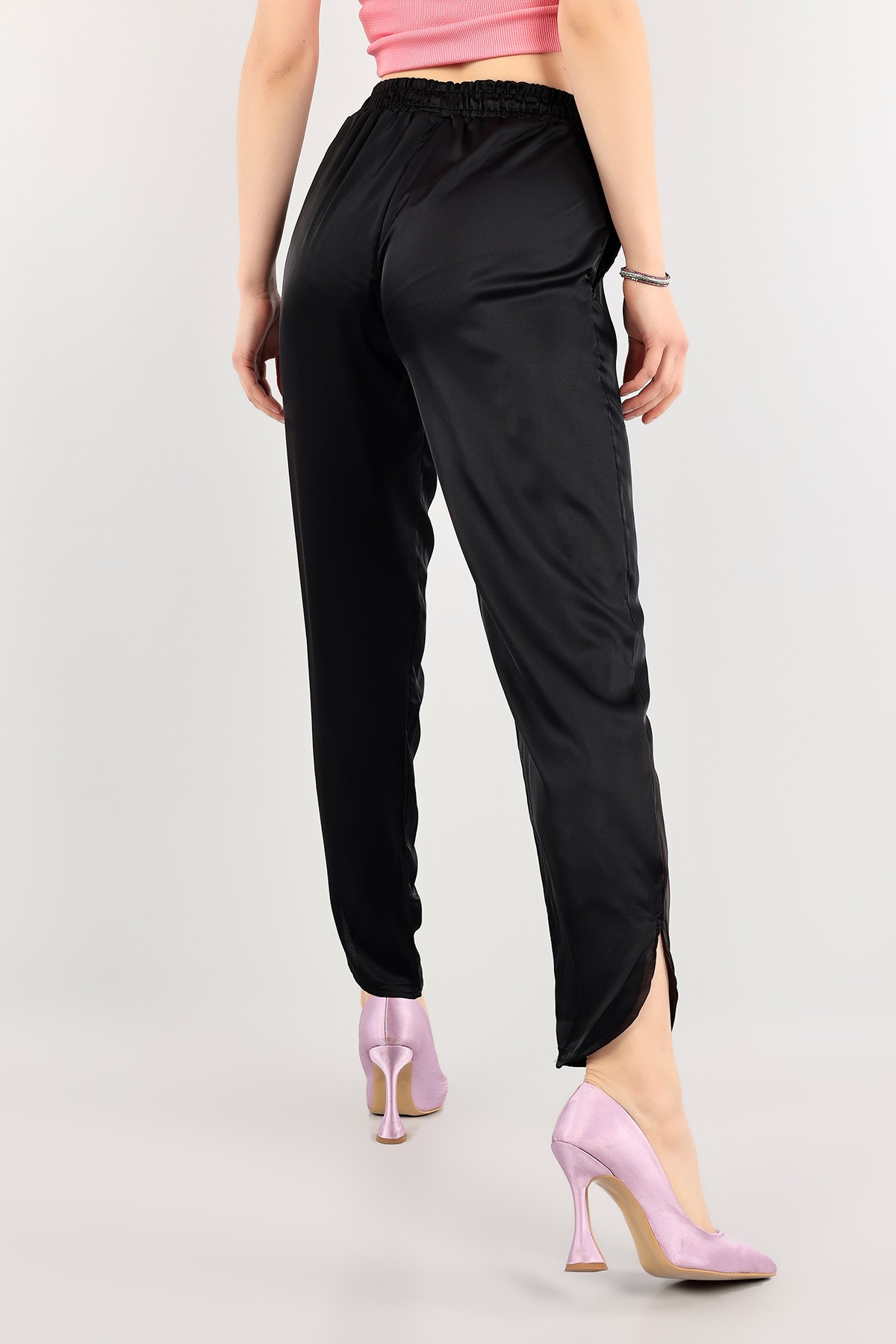 Siyah Beli Lastikli Saten Pantolon 109583