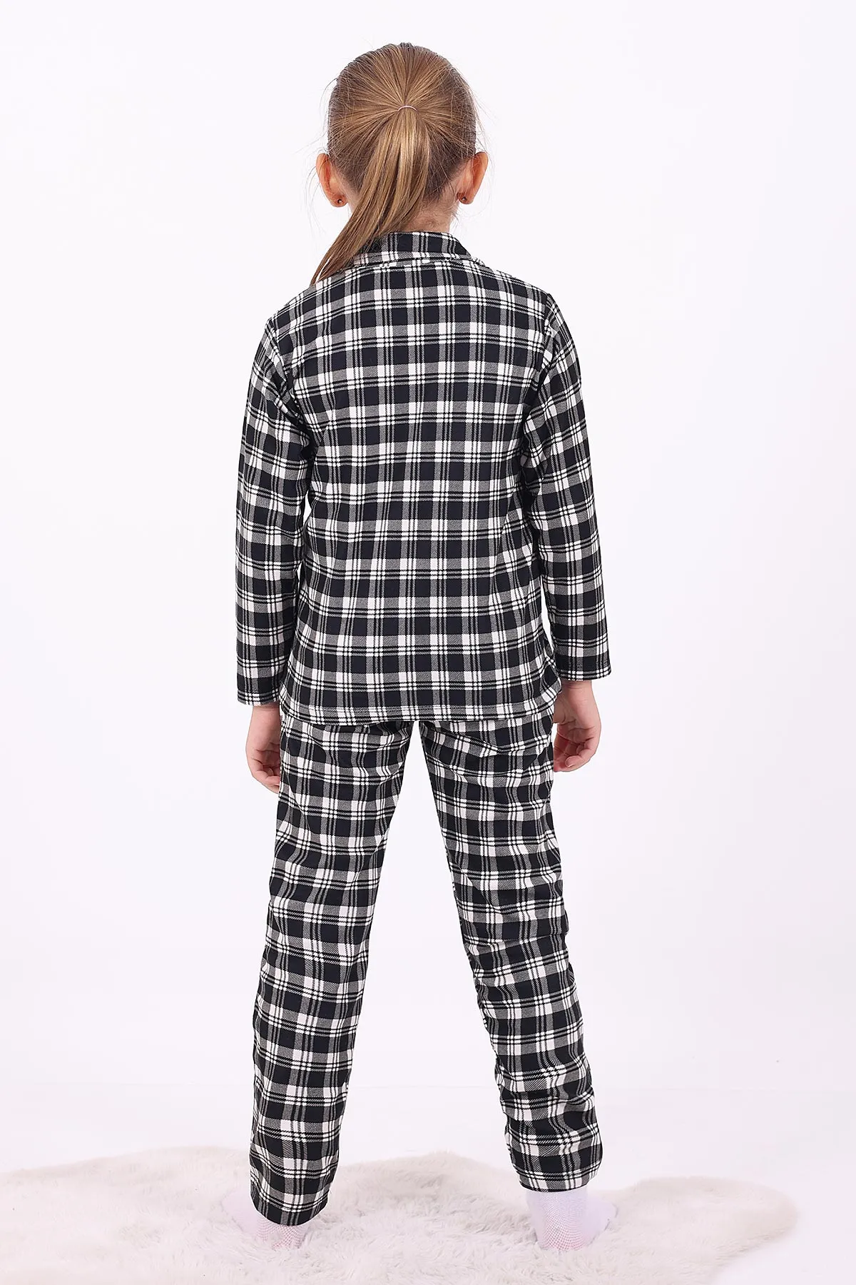Siyah Beyaz (4-12 Yaş)Ekose Desenli Düğmeli Kız Çocuk Pijama Takımı 329812