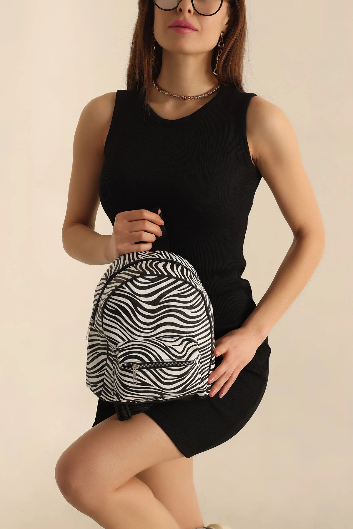 Siyah Beyaz Desenli Mini Boy Sırt Çantası 248749
