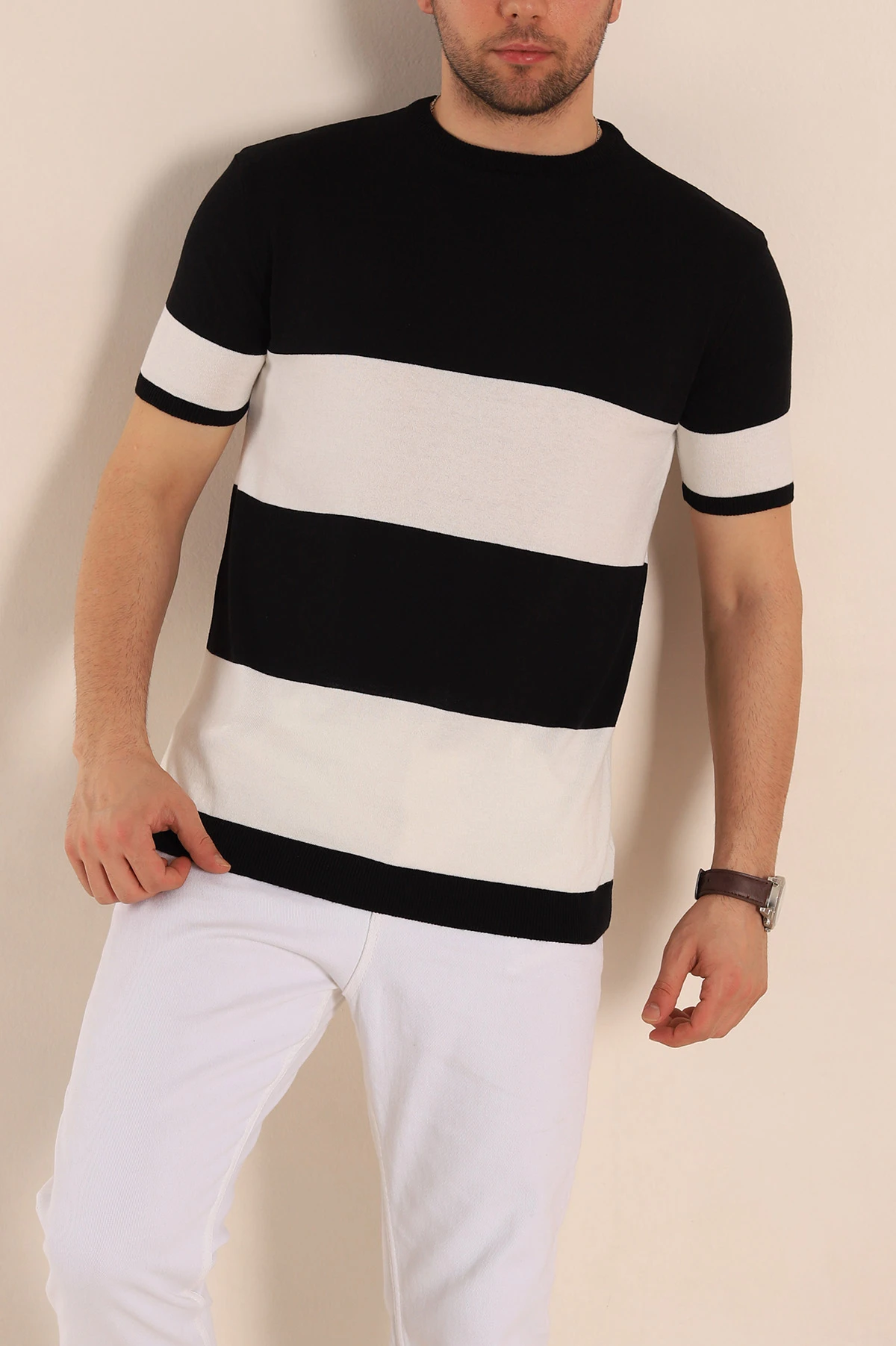 Siyah Beyaz Geniş Çizgili Slim Fit Erkek Triko Tişört 260932
