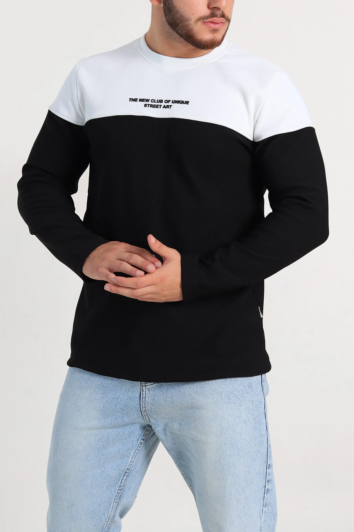 Siyah Beyaz Regular Fit Kabartma Baskılı Erkek Sweatshirt 305865