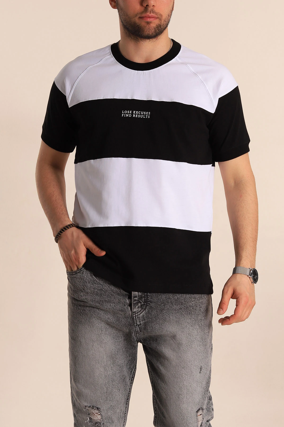 Siyah Beyaz Regular Fit Yazı Detay Reglan Kol Erkek Tişört 262736