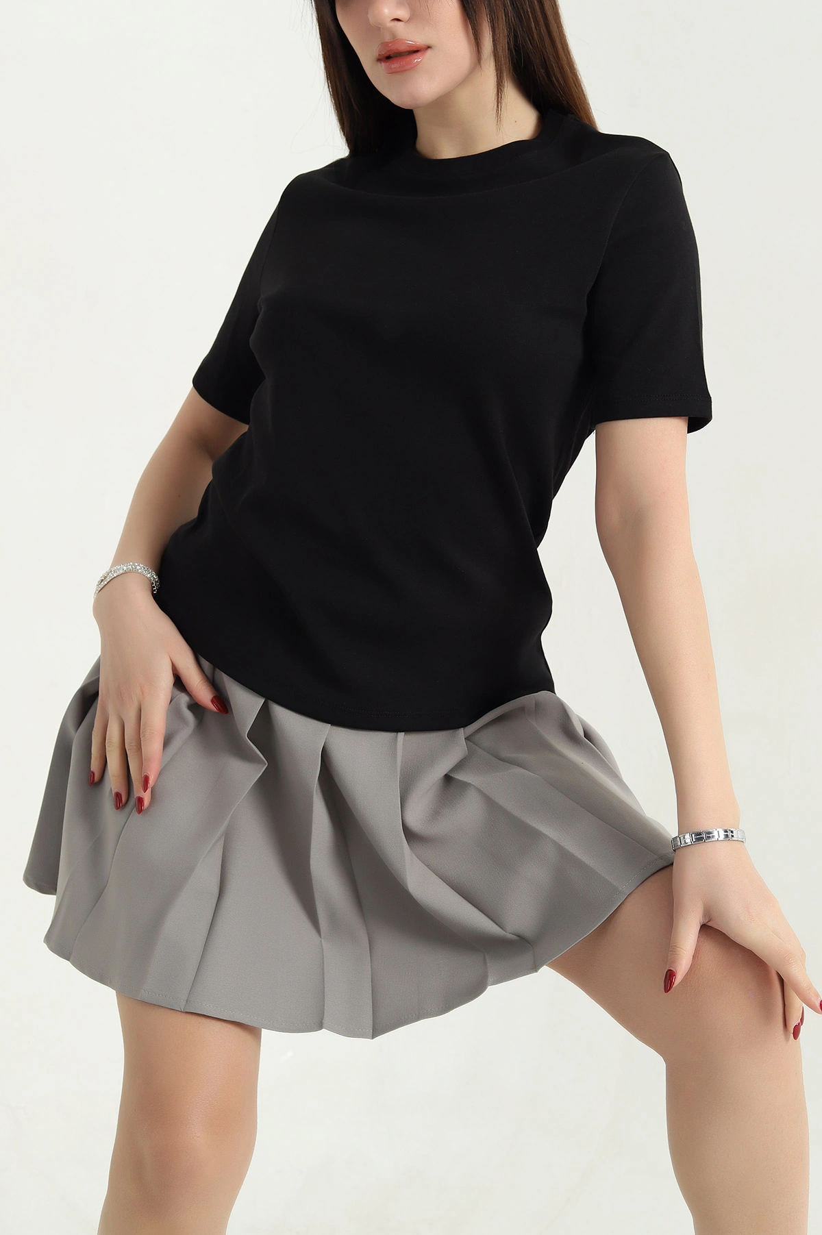 Siyah Bisiklet Yaka Basic Tişört 338133