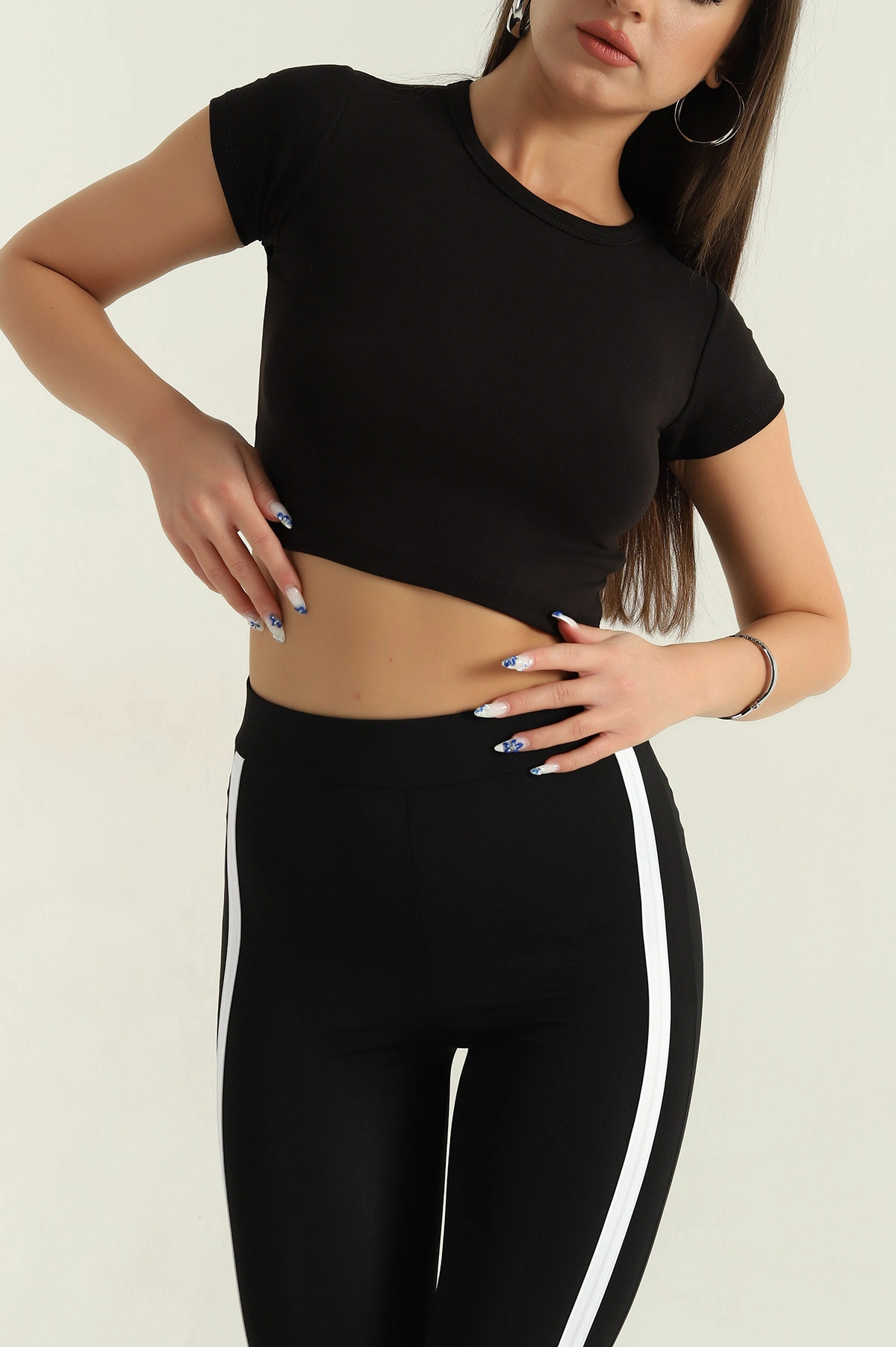 Siyah Bisiklet Yaka Likralı Viskon Bluz 368444