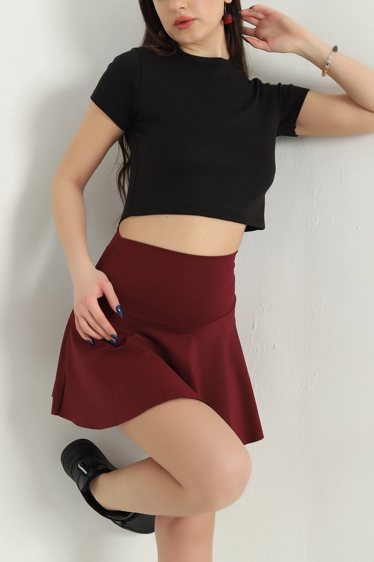 Siyah Bisiklet Yaka Likralı Viskon Crop Bluz 339007
