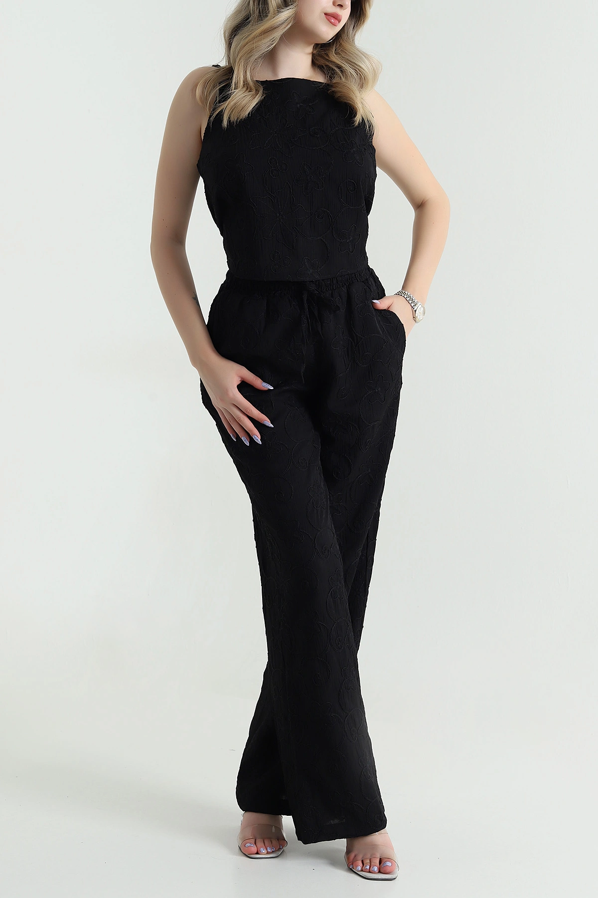 Siyah Bluz Pantolon Çilek Kumaş Nakışlı İkili Takım 474354