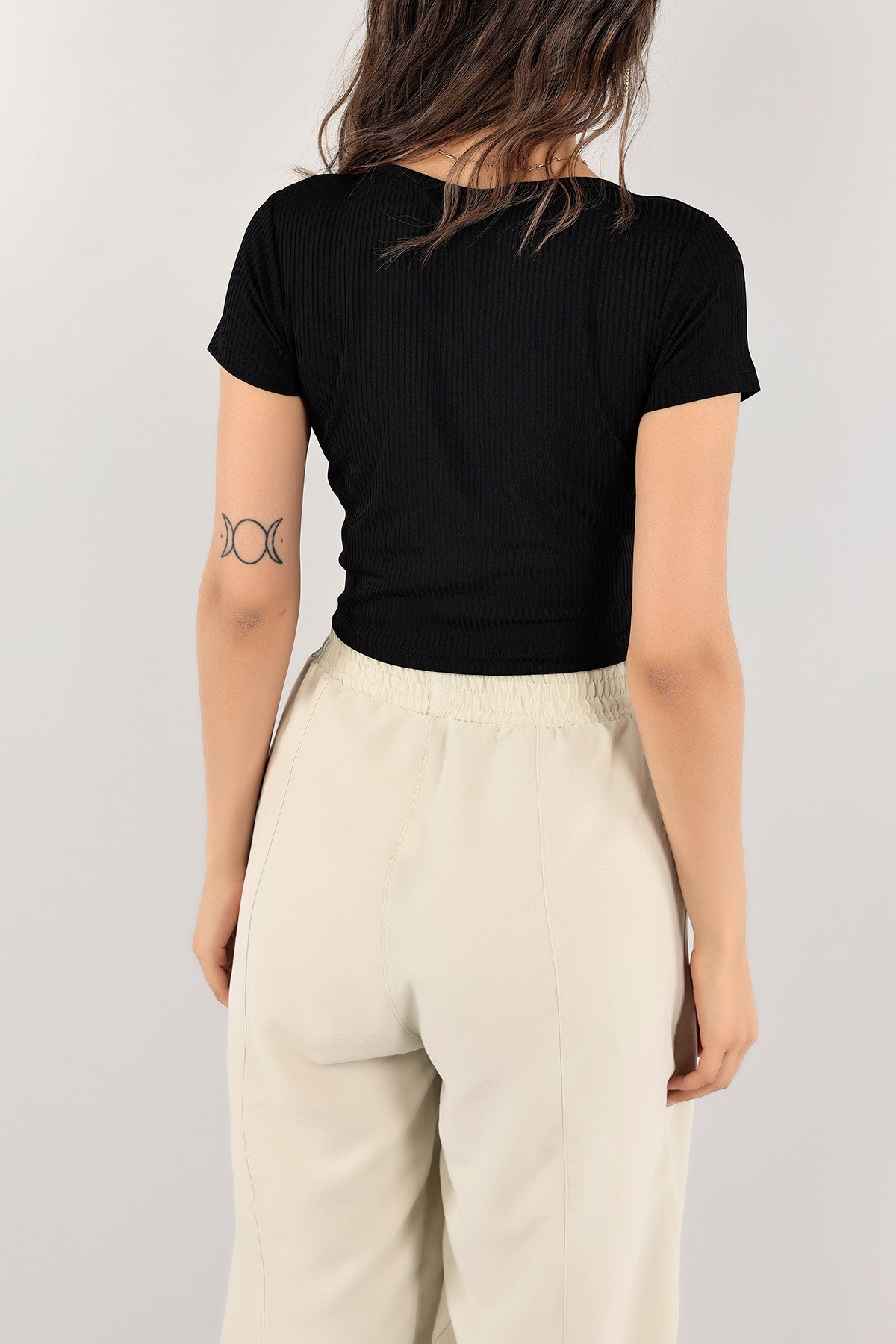 Siyah Büzgülü Crop Bluz 114157