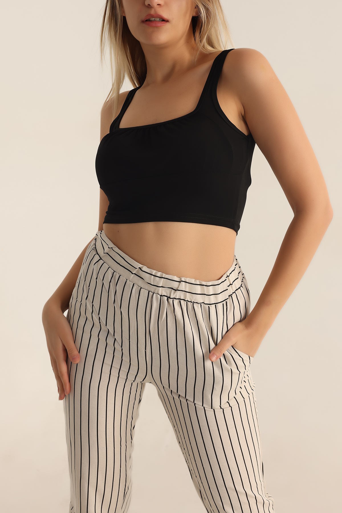 Siyah Büzgülü Sendy Bluz 188300