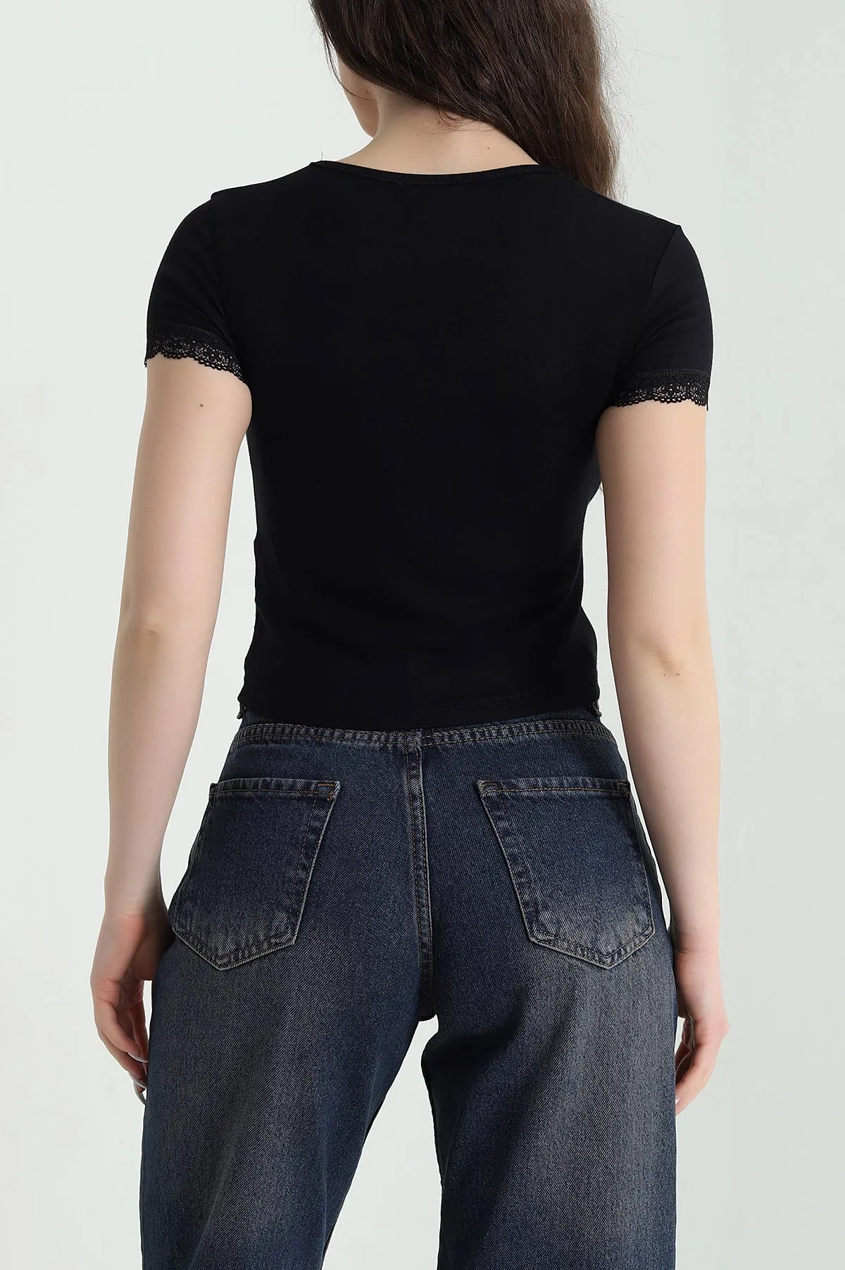 Siyah Buzzy Dantelli Kadın Crop 450541