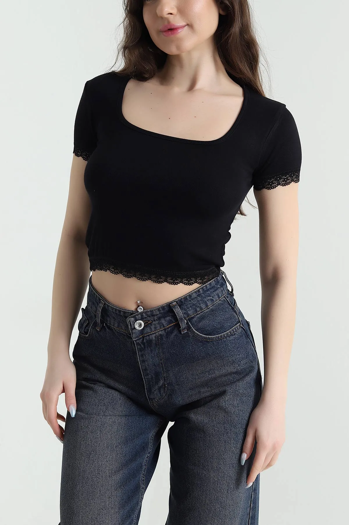Siyah Buzzy Dantelli Kadın Crop 450541