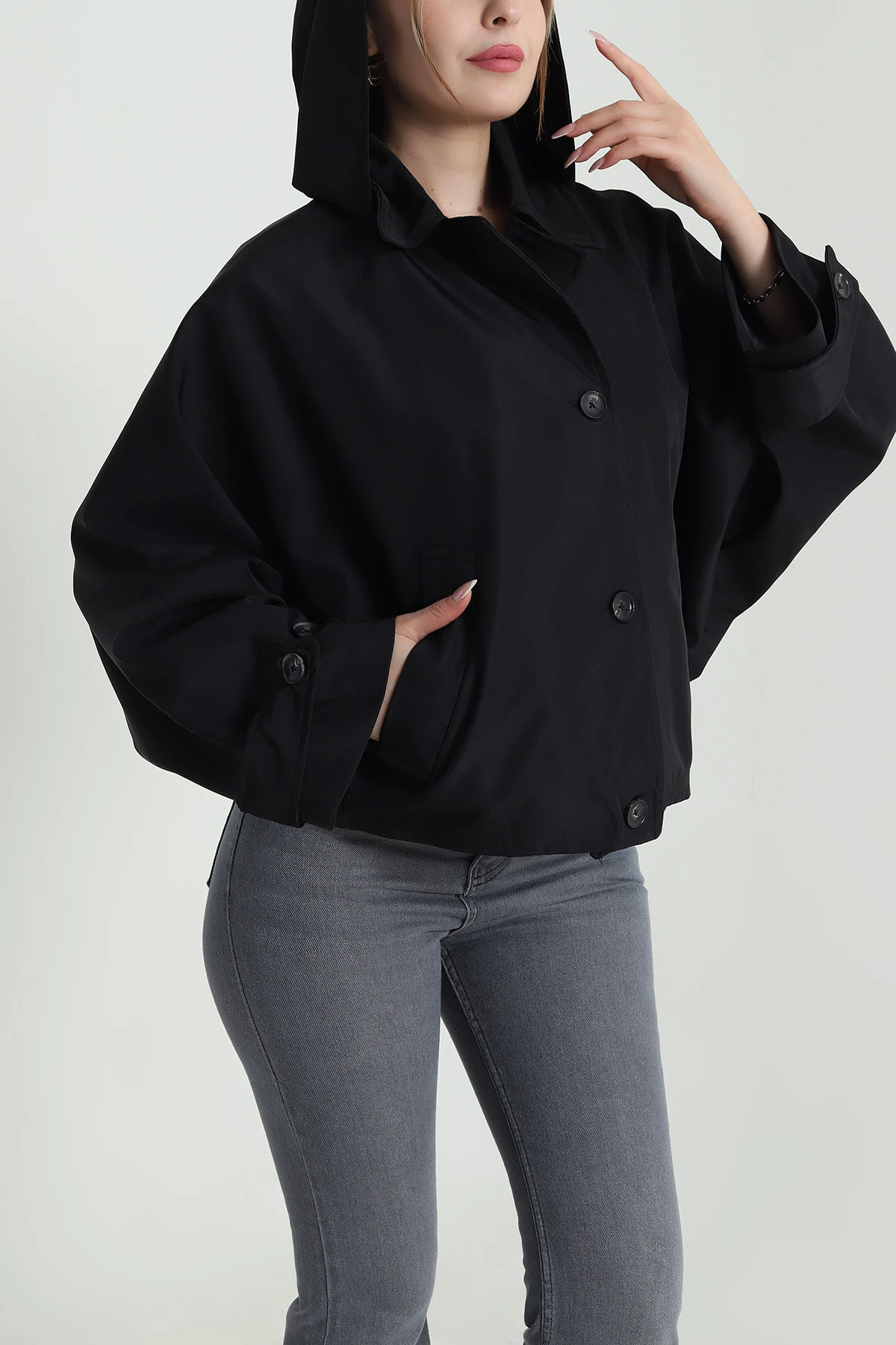 Siyah Çıkma Kapüşonlu Yarasa Kol Kadın Trenç 489816
