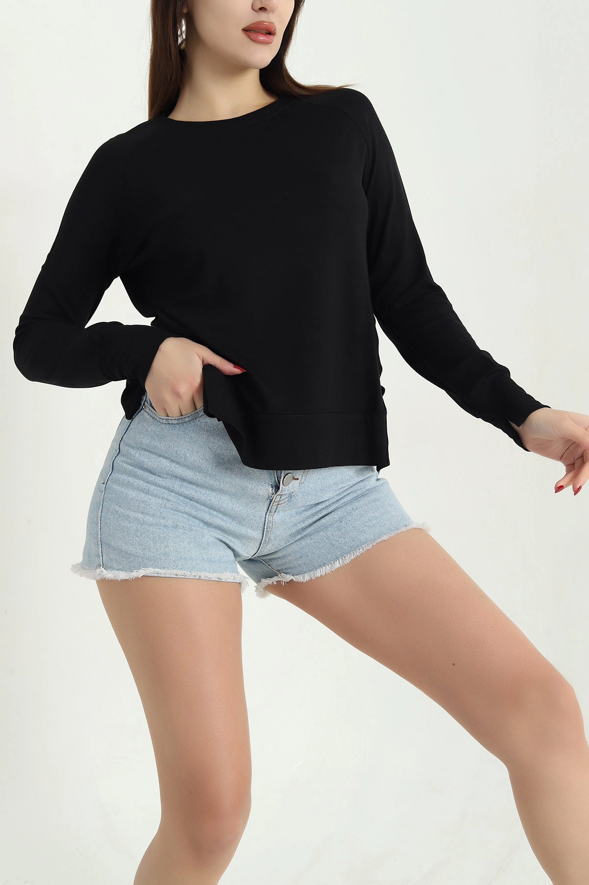 Siyah Çilek Kumaş Likralı Bluz 339266