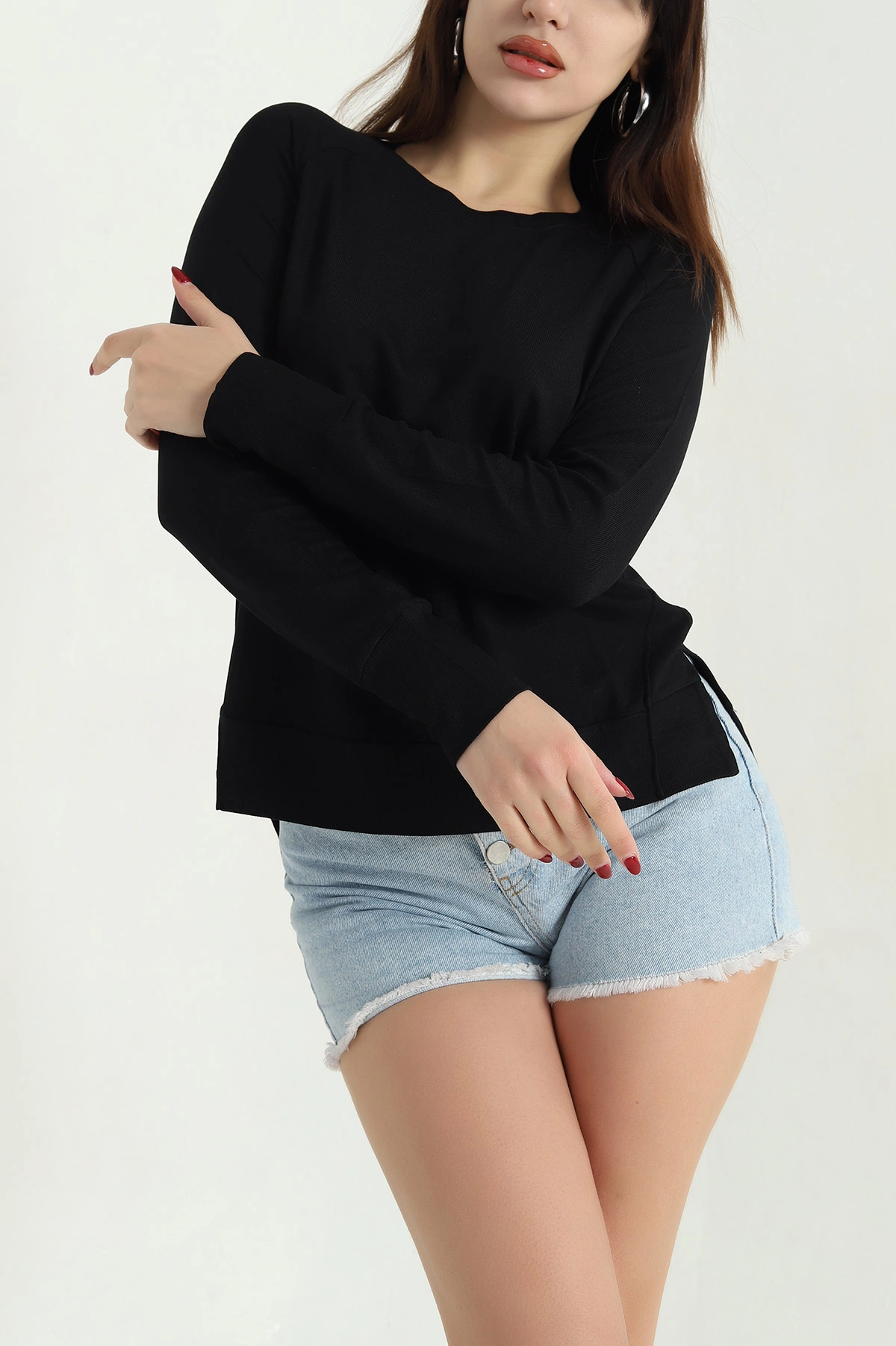 Siyah Çilek Kumaş Likralı Bluz 339266