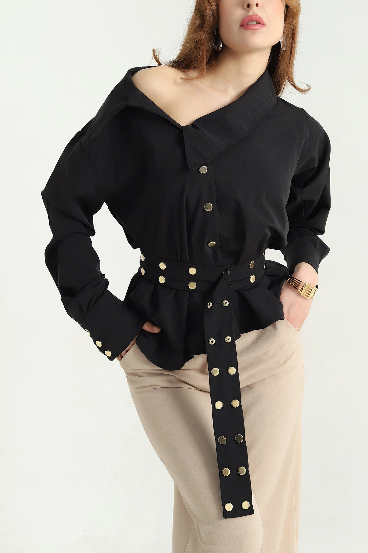 Siyah Çıtçıtlı Kayık Yaka Poplin Gömlek 337809