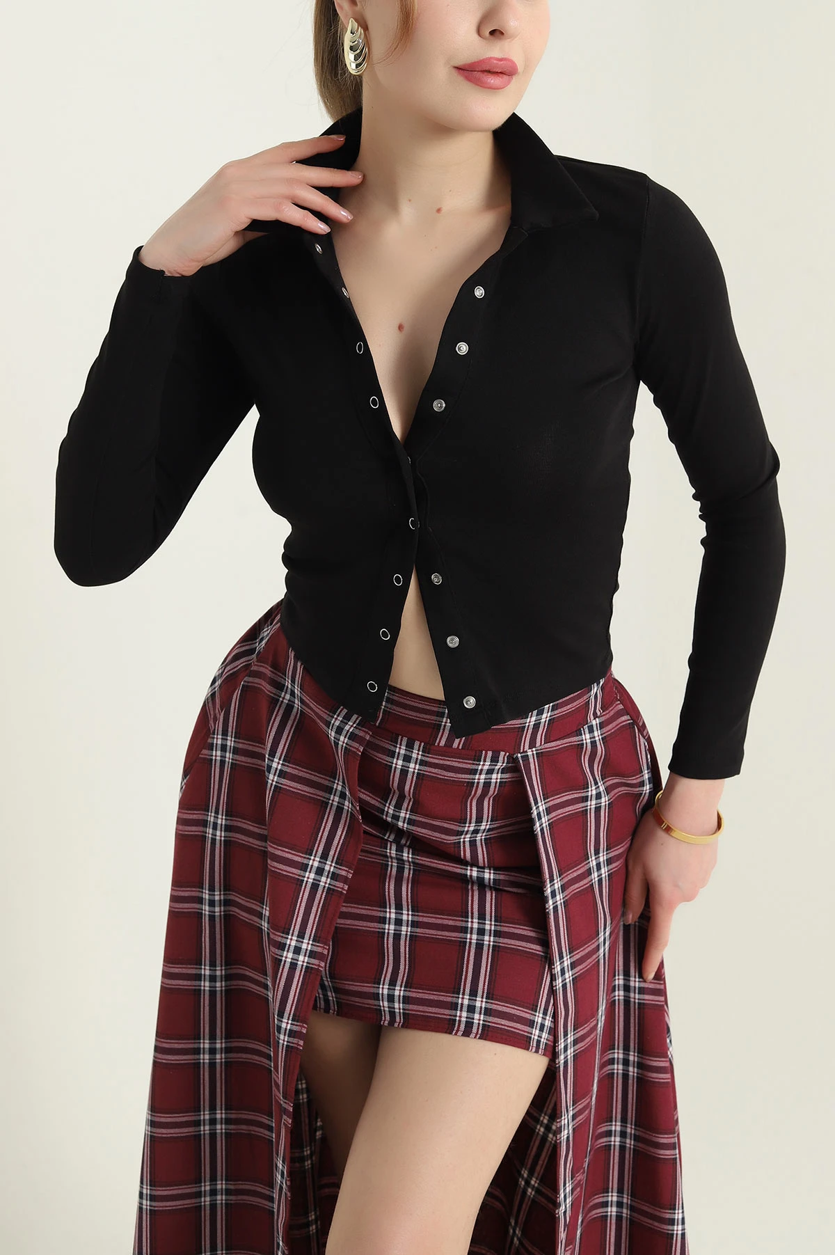 Siyah Çıtçıtlı Yakalı Ribana Kadın Bluz 432726