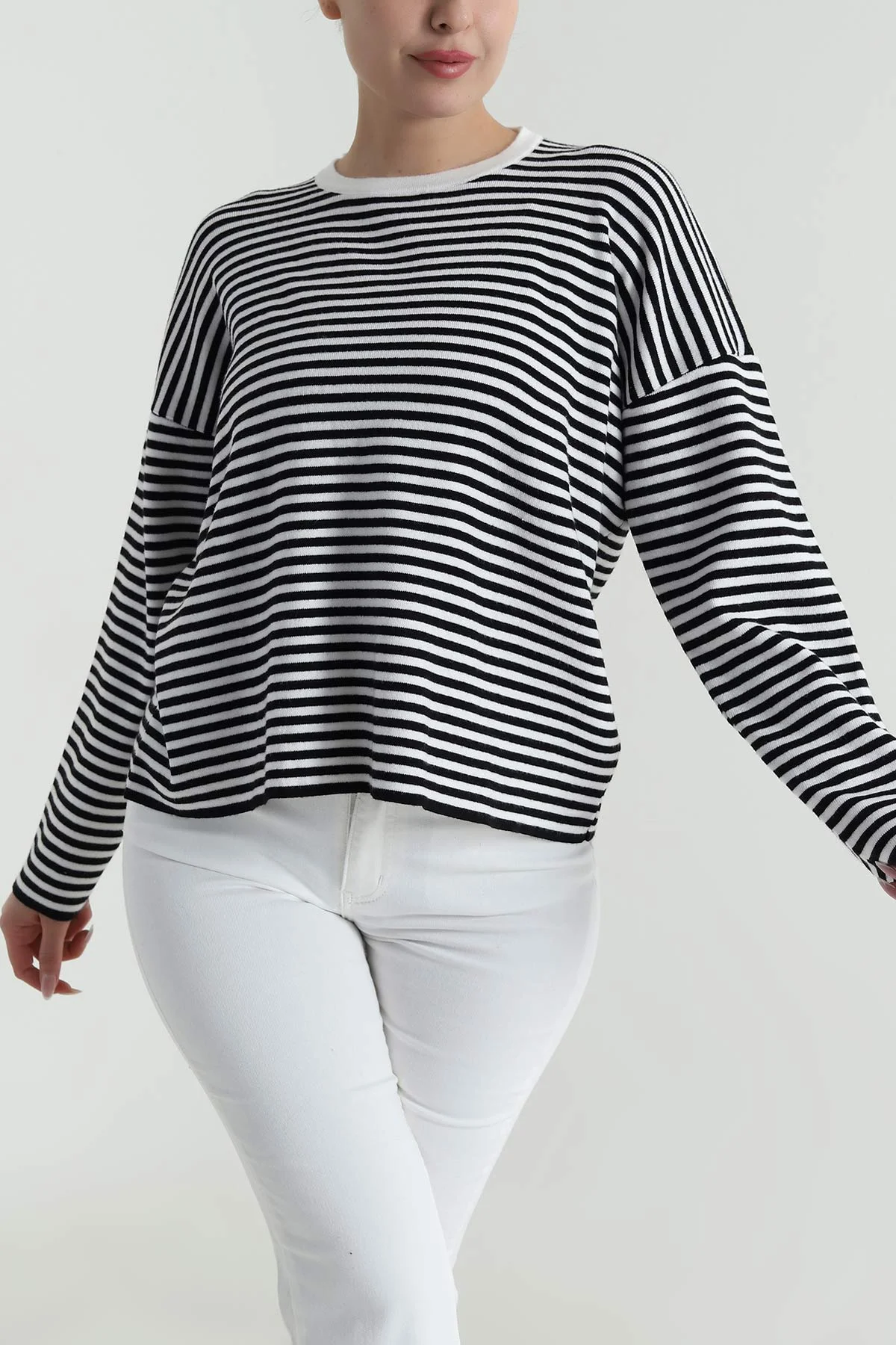 Siyah Çizgili Oversize Kadın Triko Kazak 487642