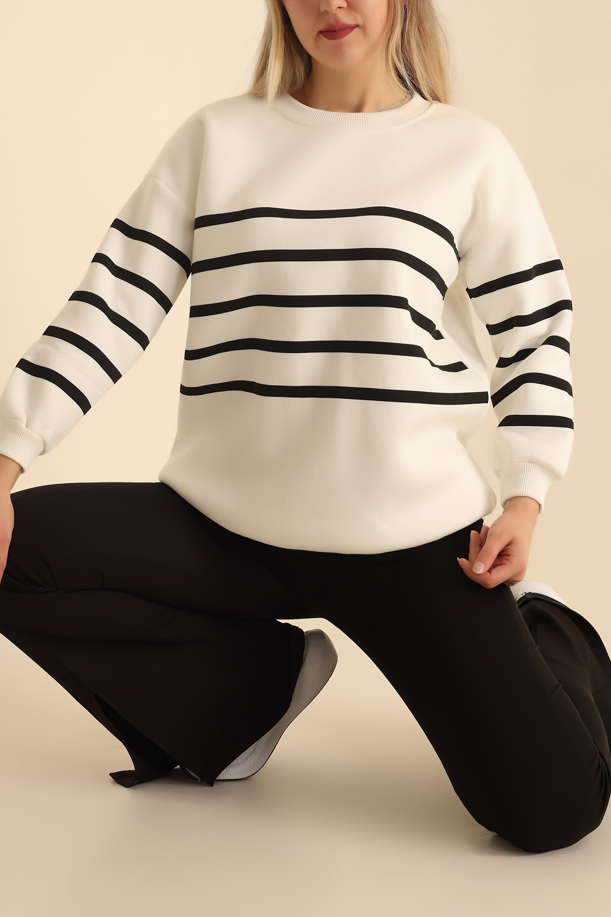 Siyah Çizgili Şardonlu Bayan Sweat 217578
