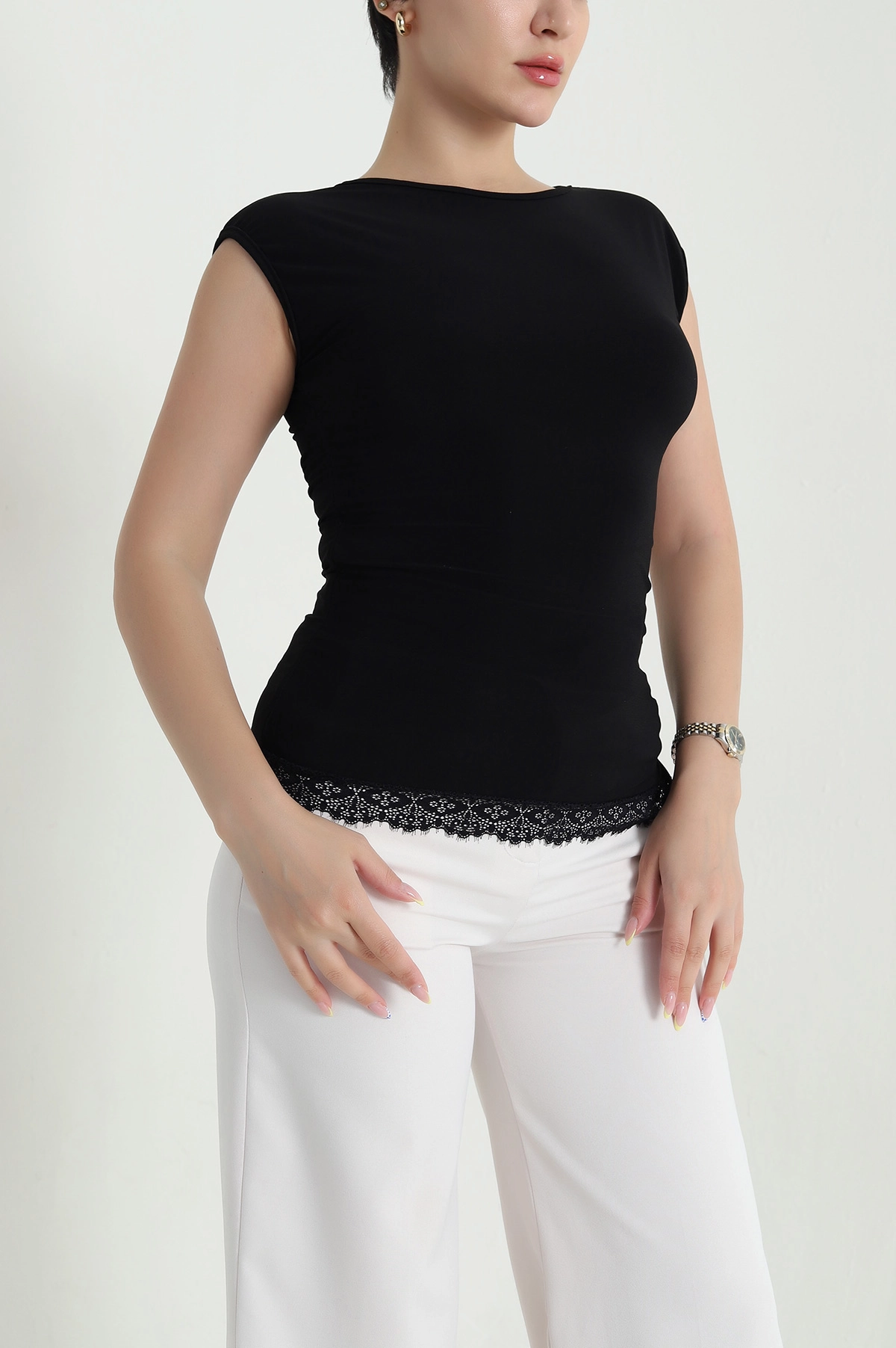 Siyah Dantelli Büzgülü Likralı Sandy Kadın Bluz 469483
