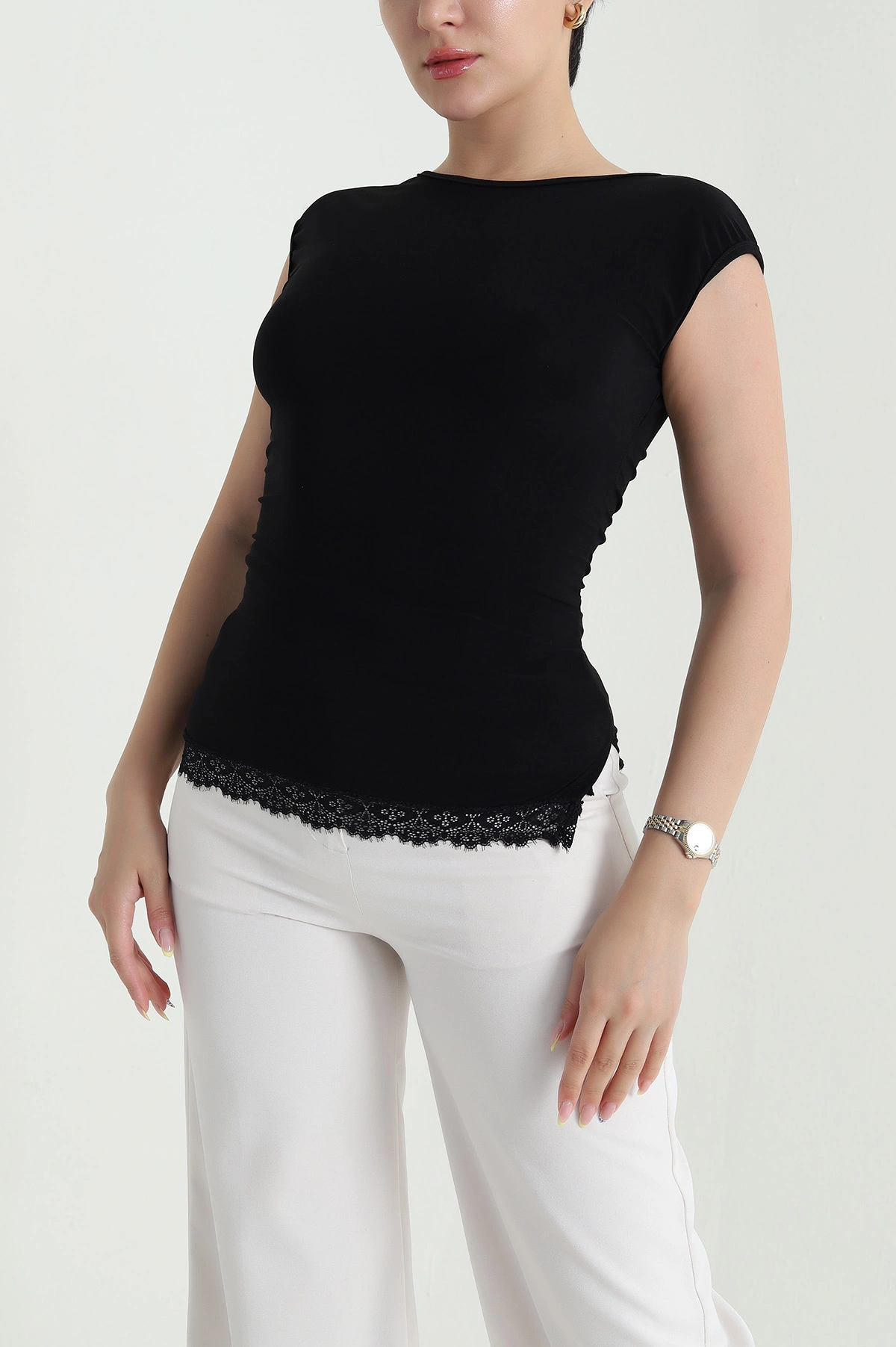 Siyah Dantelli Büzgülü Likralı Sandy Kadın Bluz 469483