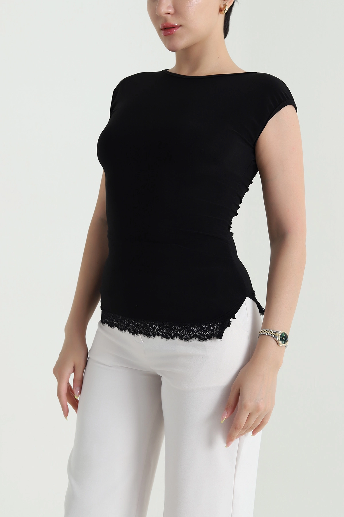 Siyah Dantelli Büzgülü Likralı Sandy Kadın Bluz 469483