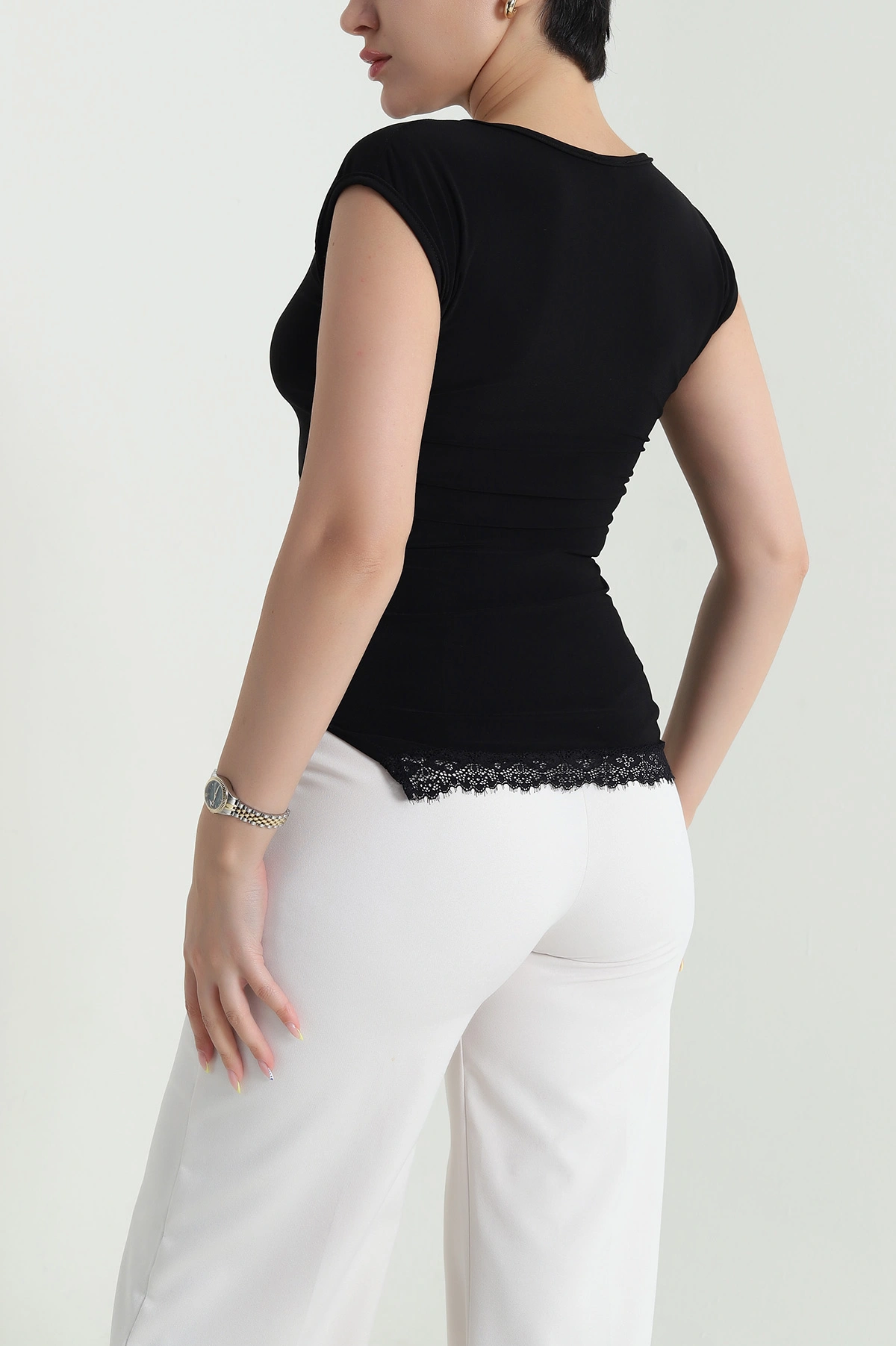 Siyah Dantelli Büzgülü Likralı Sandy Kadın Bluz 469483