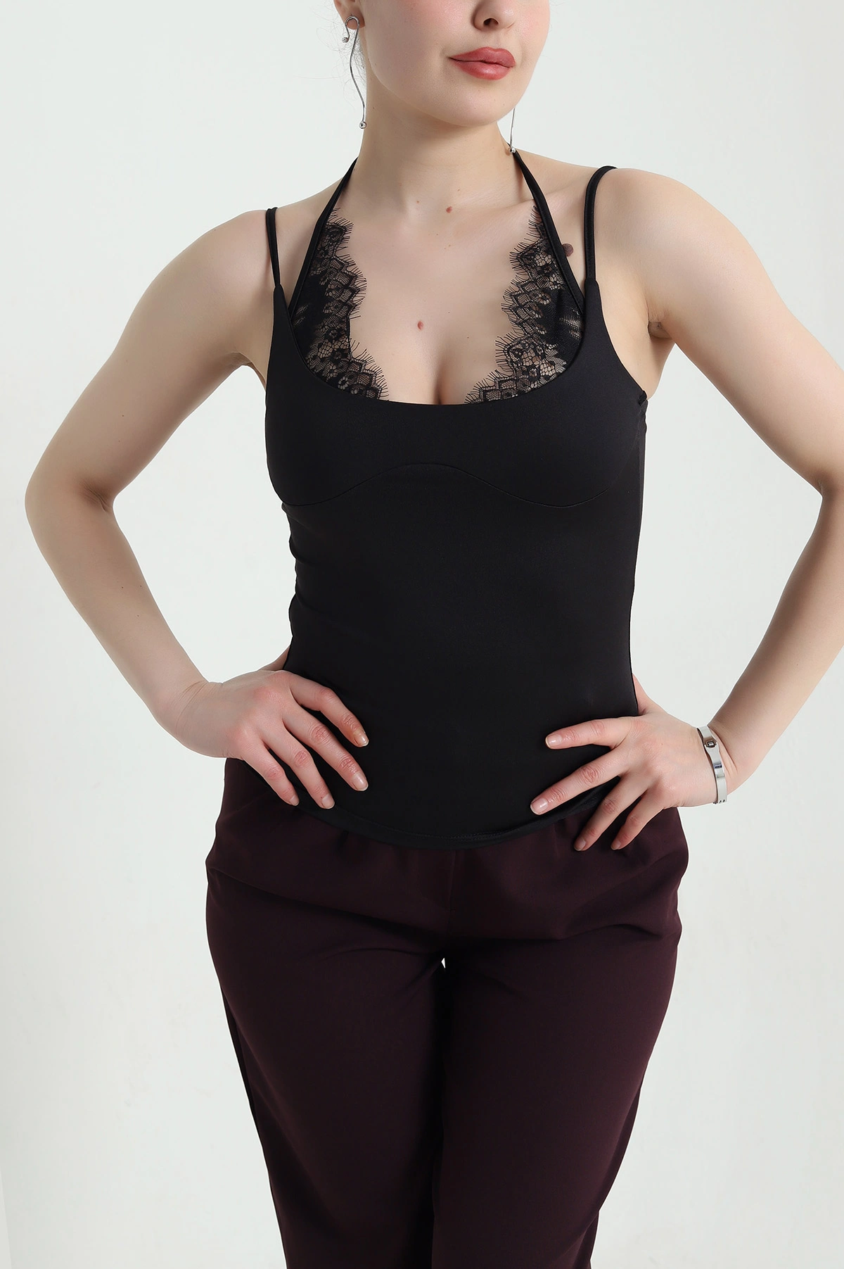Siyah Dantelli İp Askılı Scuba Kadın Atlet 454738
