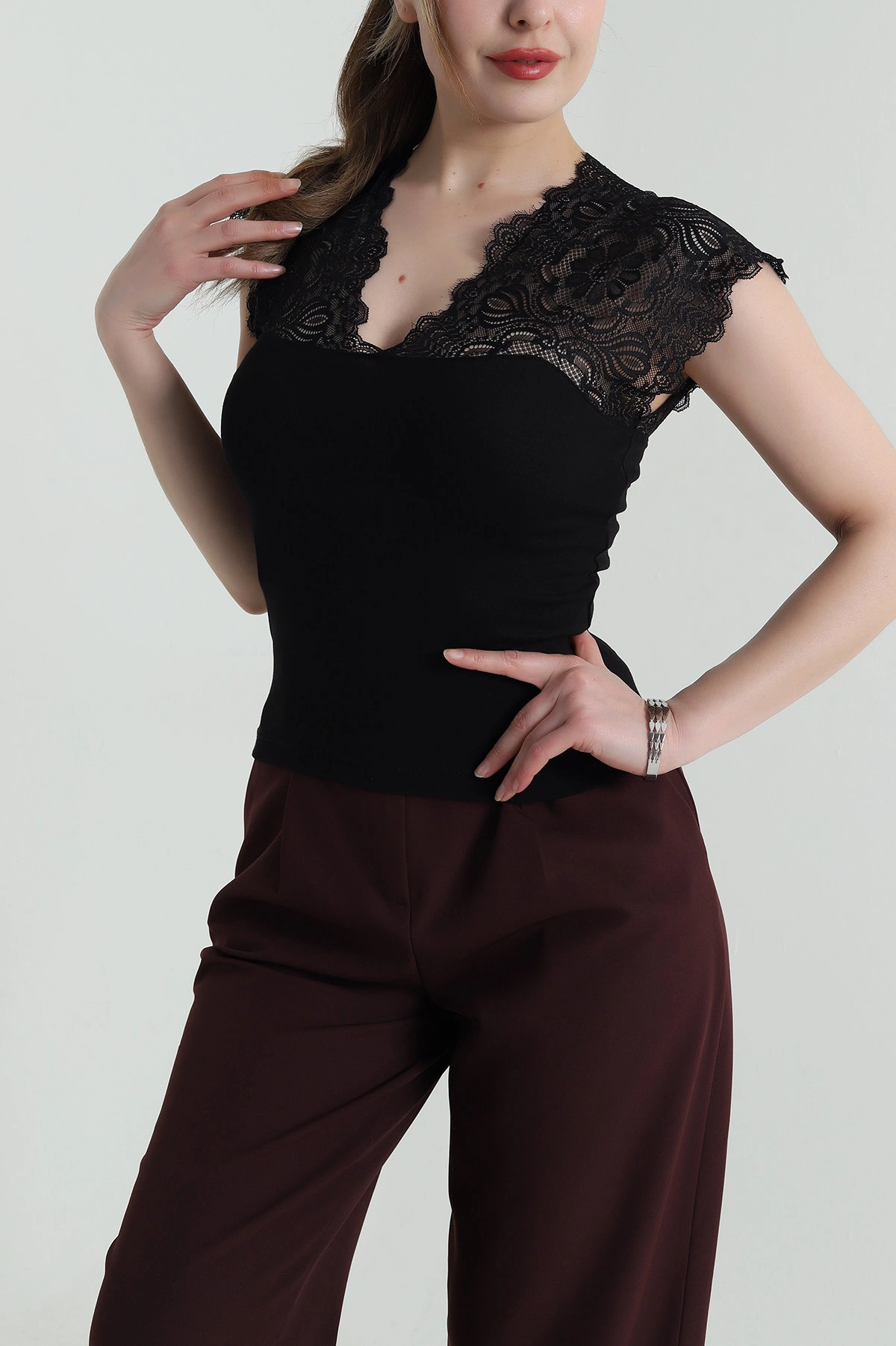 Siyah Dantelli Lİkralı Buzzy Kadın Bluz 458988
