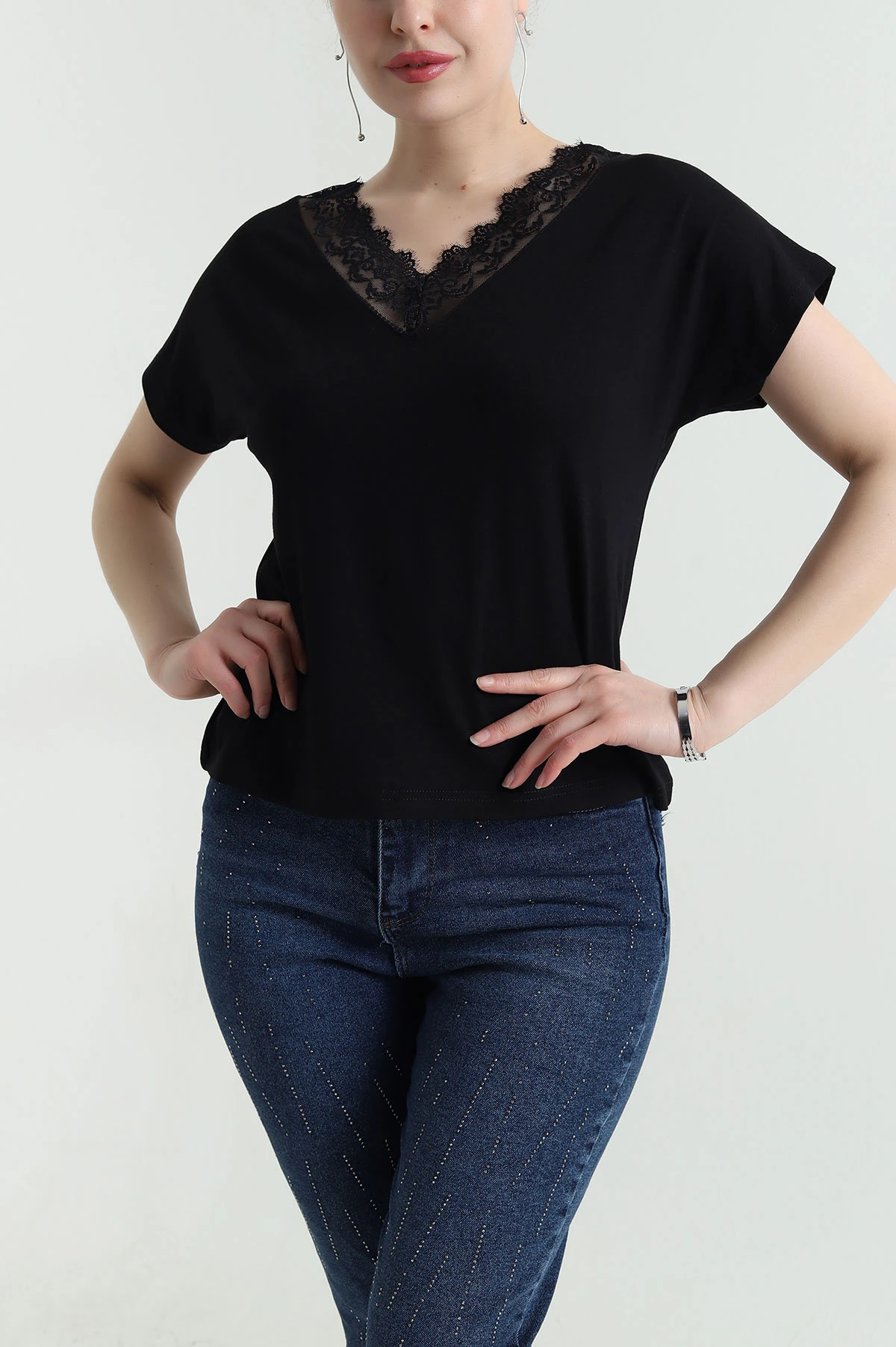 Siyah Dantelli Yaka Viskon Kadın Bluz 454383