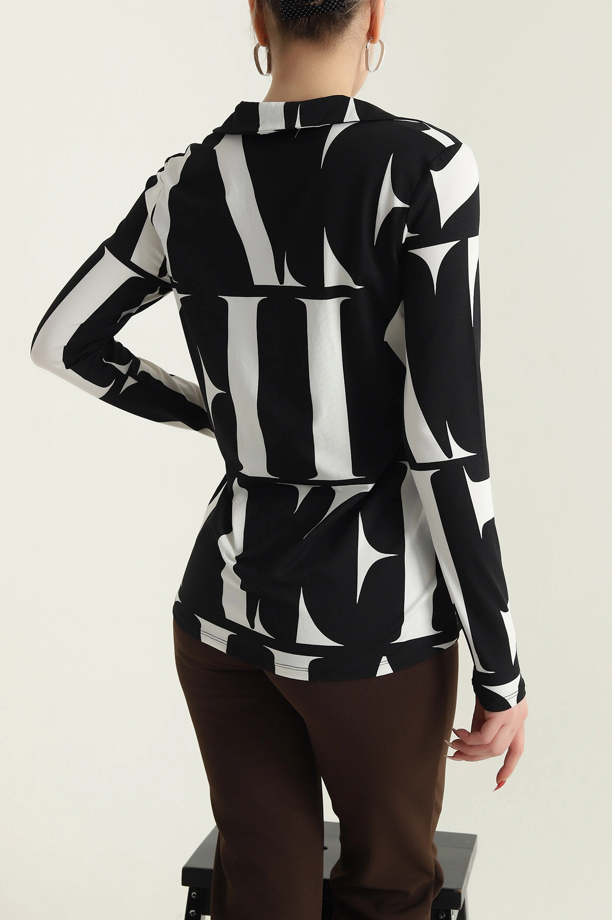 Siyah Desenli Crep Kadın Bluz 428730