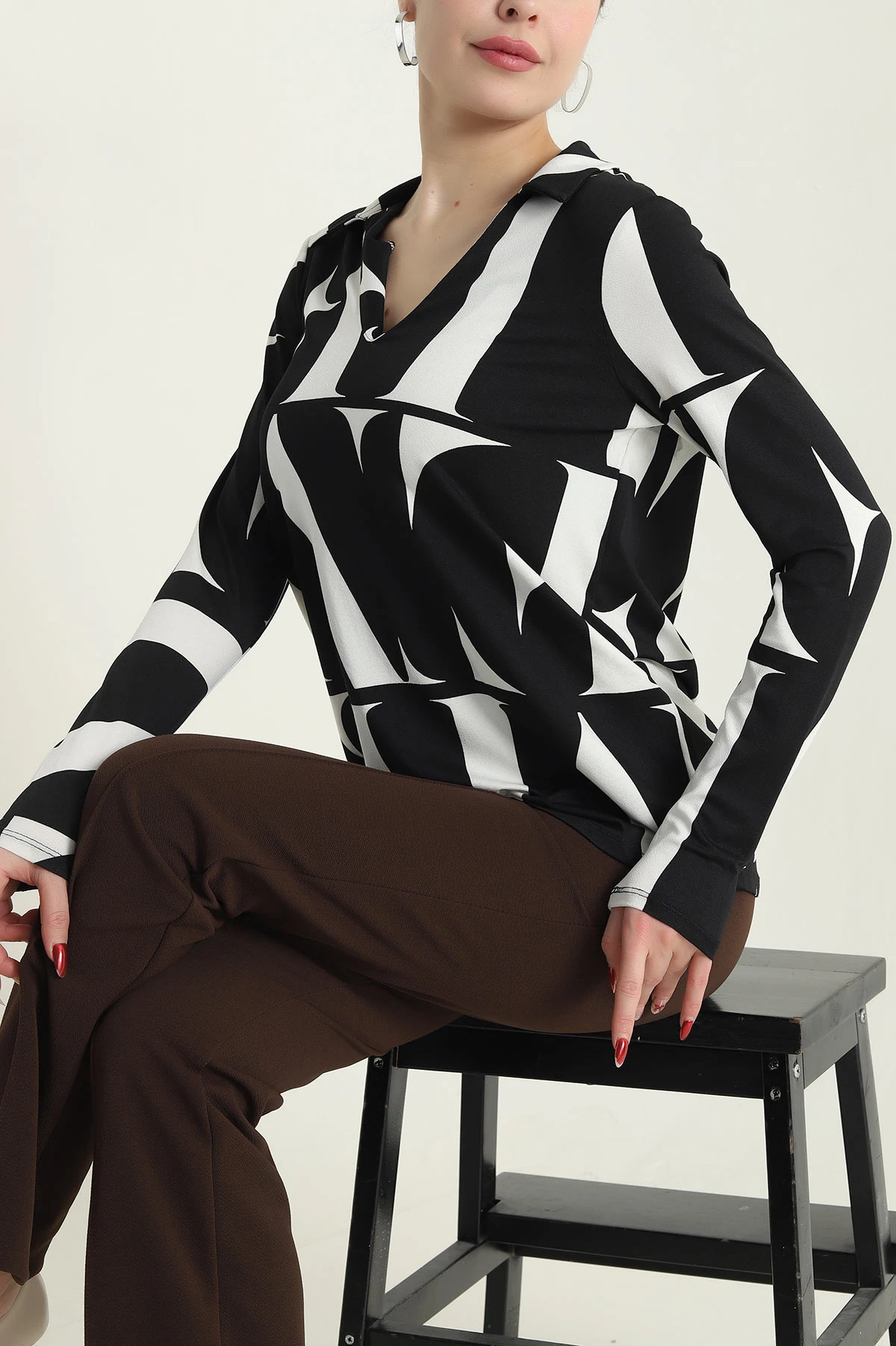 Siyah Desenli Crep Kadın Bluz 428730