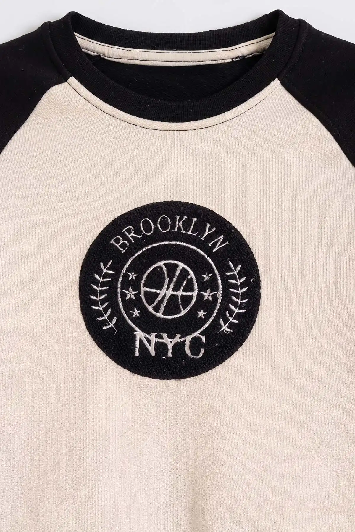 Siyah Ekru (5-12 Yaş) Süzene Brooklyn Nakışlı Garnili 3 İp Şardonlu Erkek Çocuk Kışlık Takım 478786