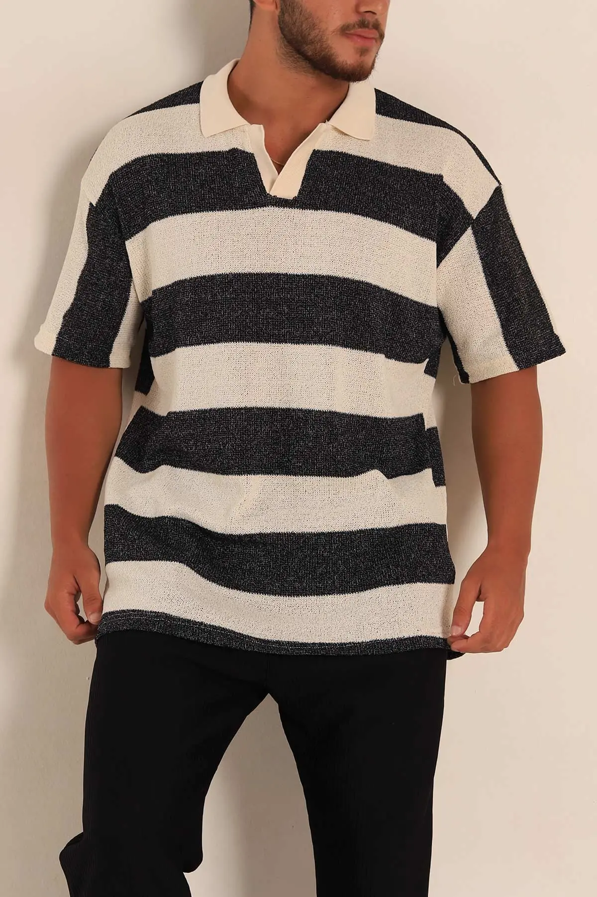 Siyah Ekru Geniş Çizgili Oversize Polo Yaka Erkek Tişört 269200