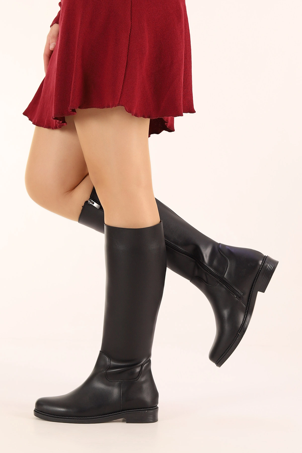 Siyah Fermuarlı Kadın Dizaltı Çizme 318599