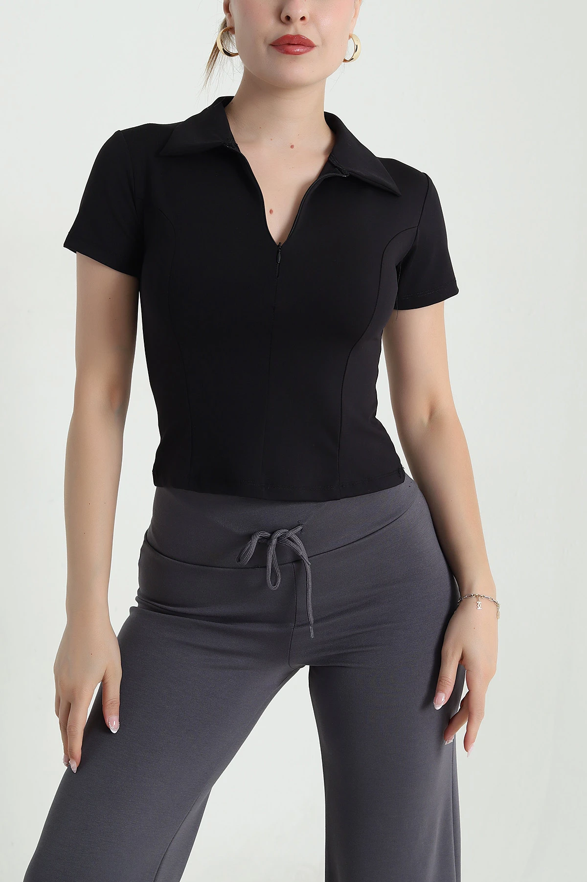Siyah Fermuarlı Polo Yaka Modal Kadın Bluz 478157