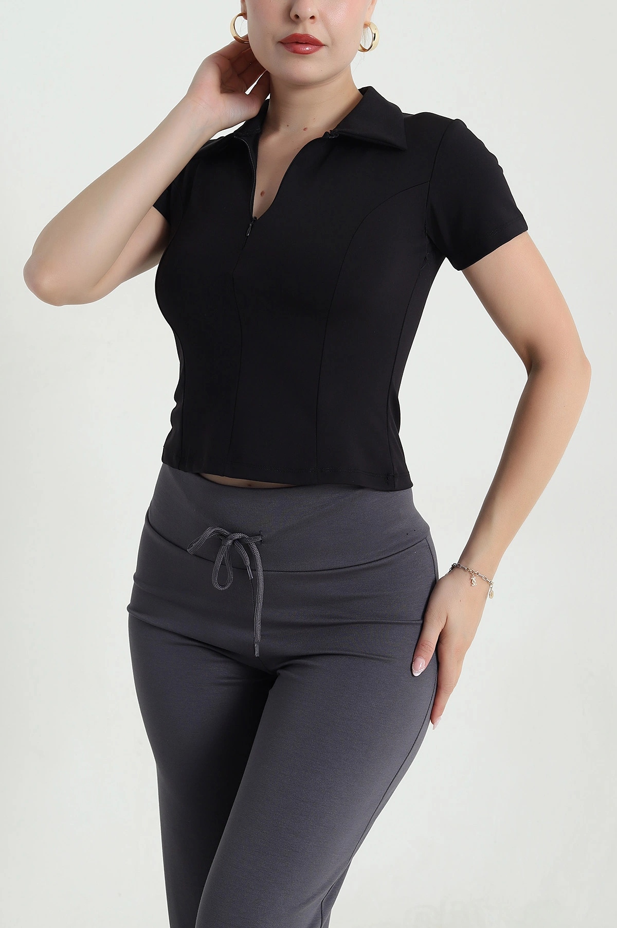 Siyah Fermuarlı Polo Yaka Modal Kadın Bluz 478157