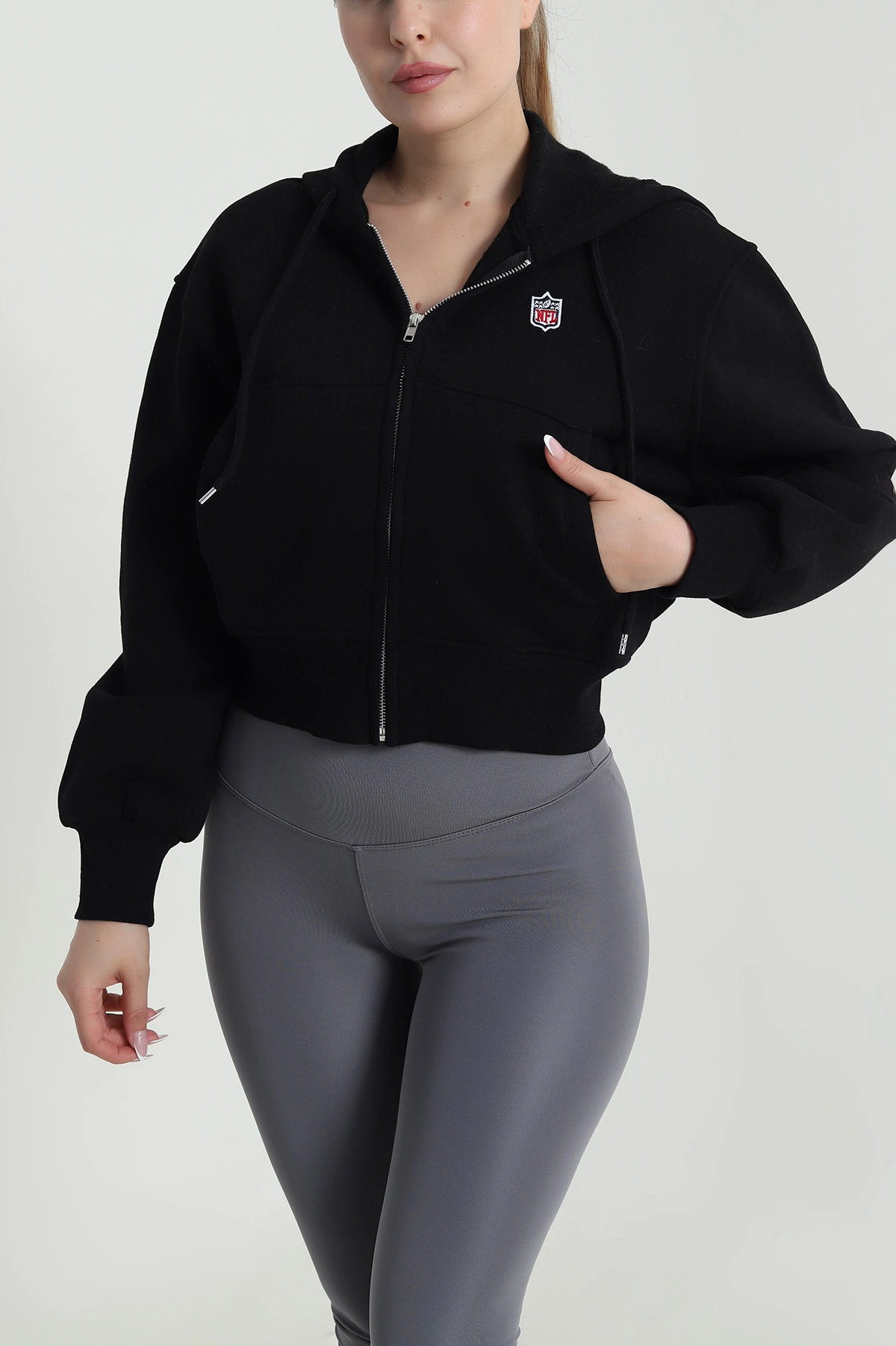 Siyah Fermuarlı Şardonlu Üç İp Kadın Sweat 485039
