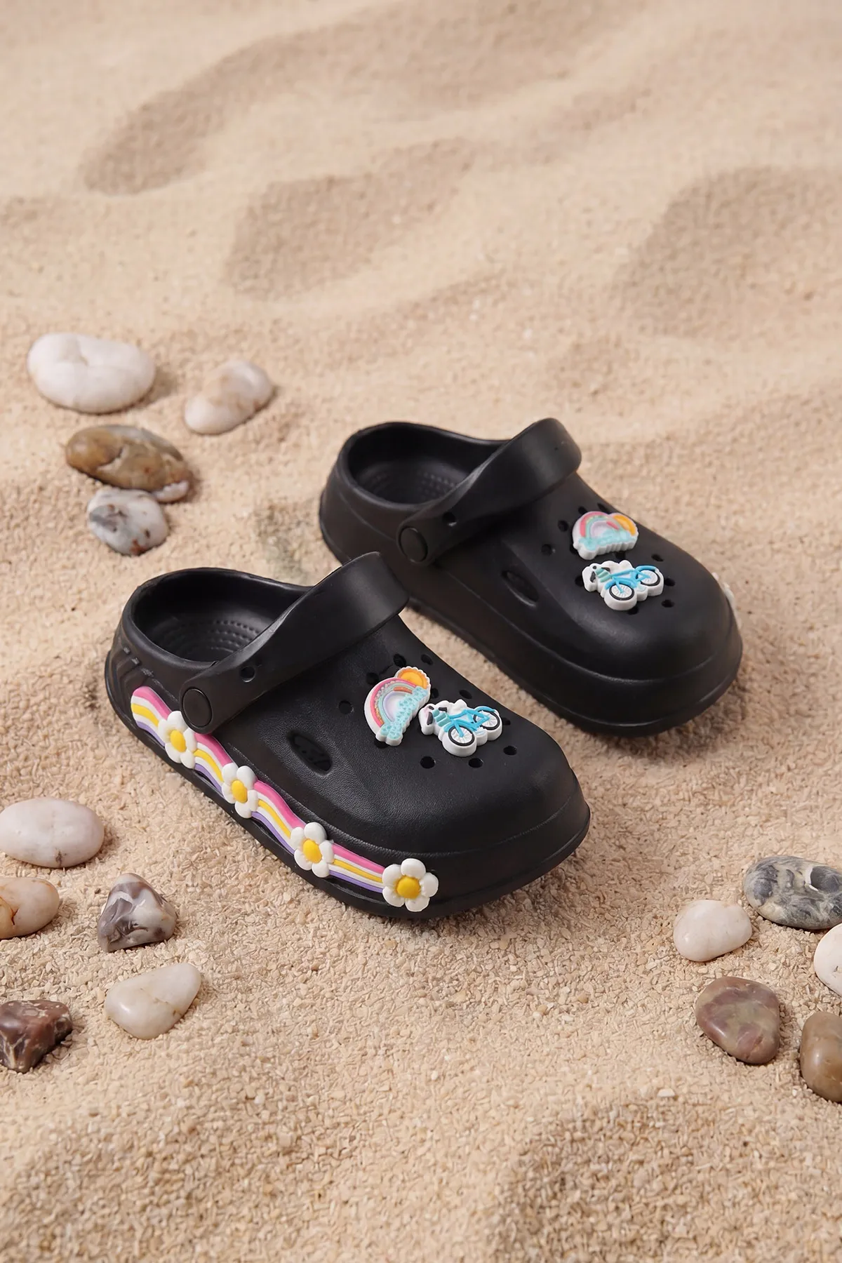 Siyah Figürlü Kız Çocuk Sandalet 462444
