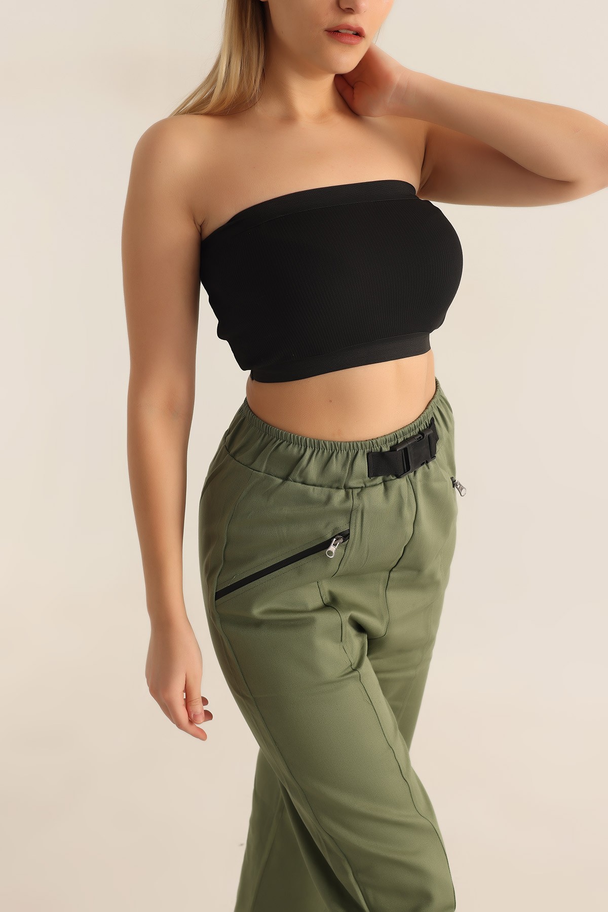Siyah Fitilli Likralı Bluz 180305